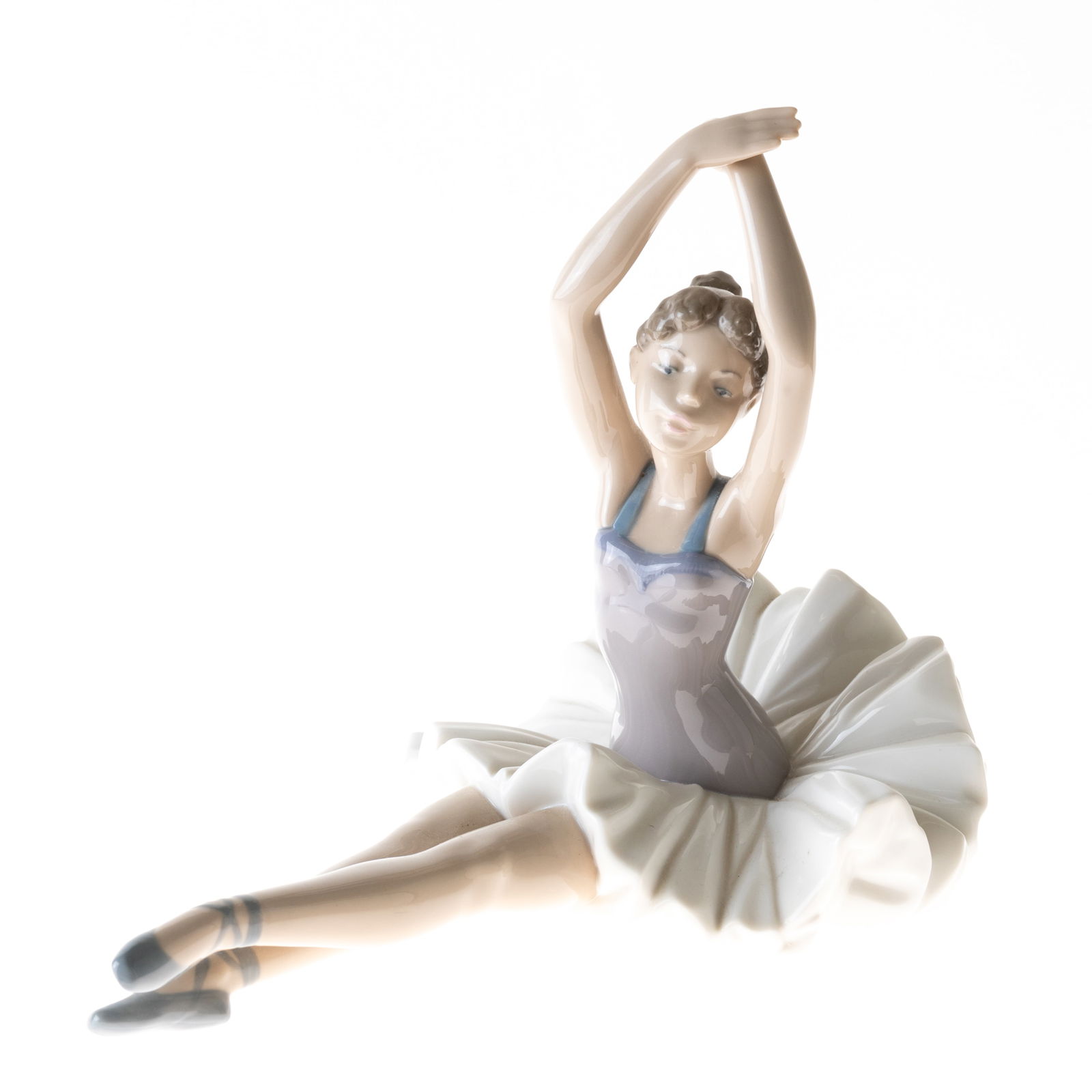 LLADRO TYPE PORCELAIN FIGURE (1 of 2)