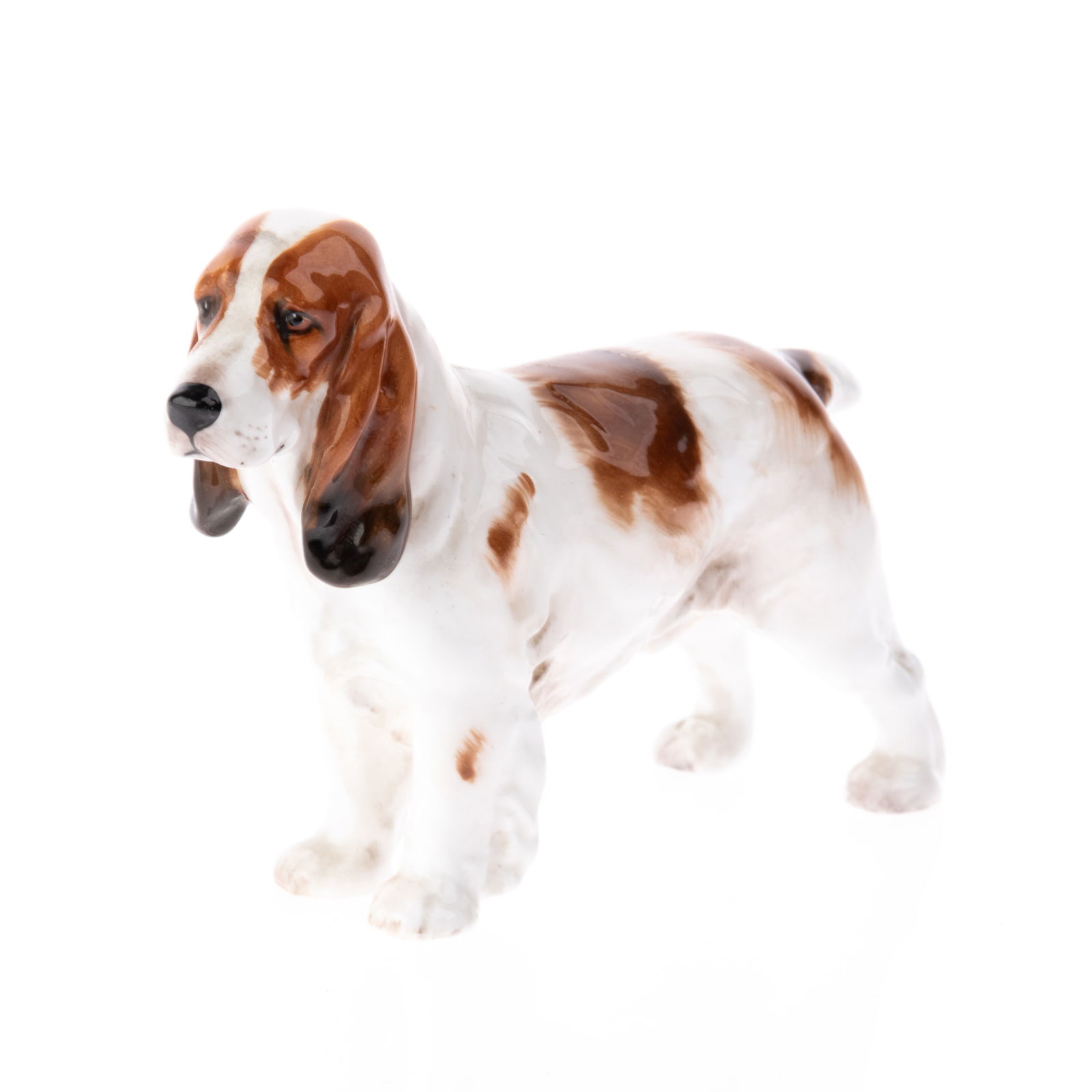 ROYAL DOULTON PORCELAIN CERAMIC DOG FIGURE (1 of 2)