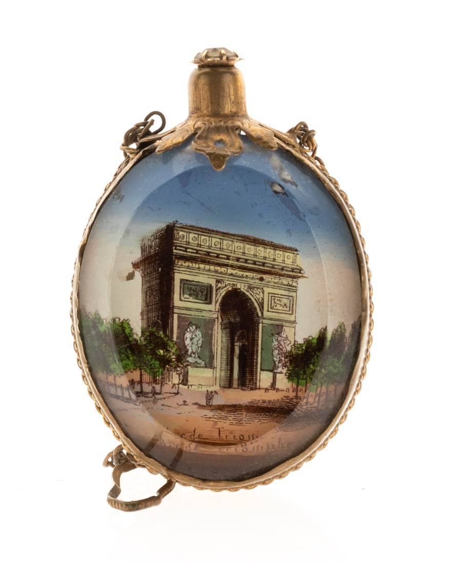 ANTIQUE FRENCH PARISIAN SCENT PERFUME INTAGLIO GLASS BOTTLE (1 of 2)