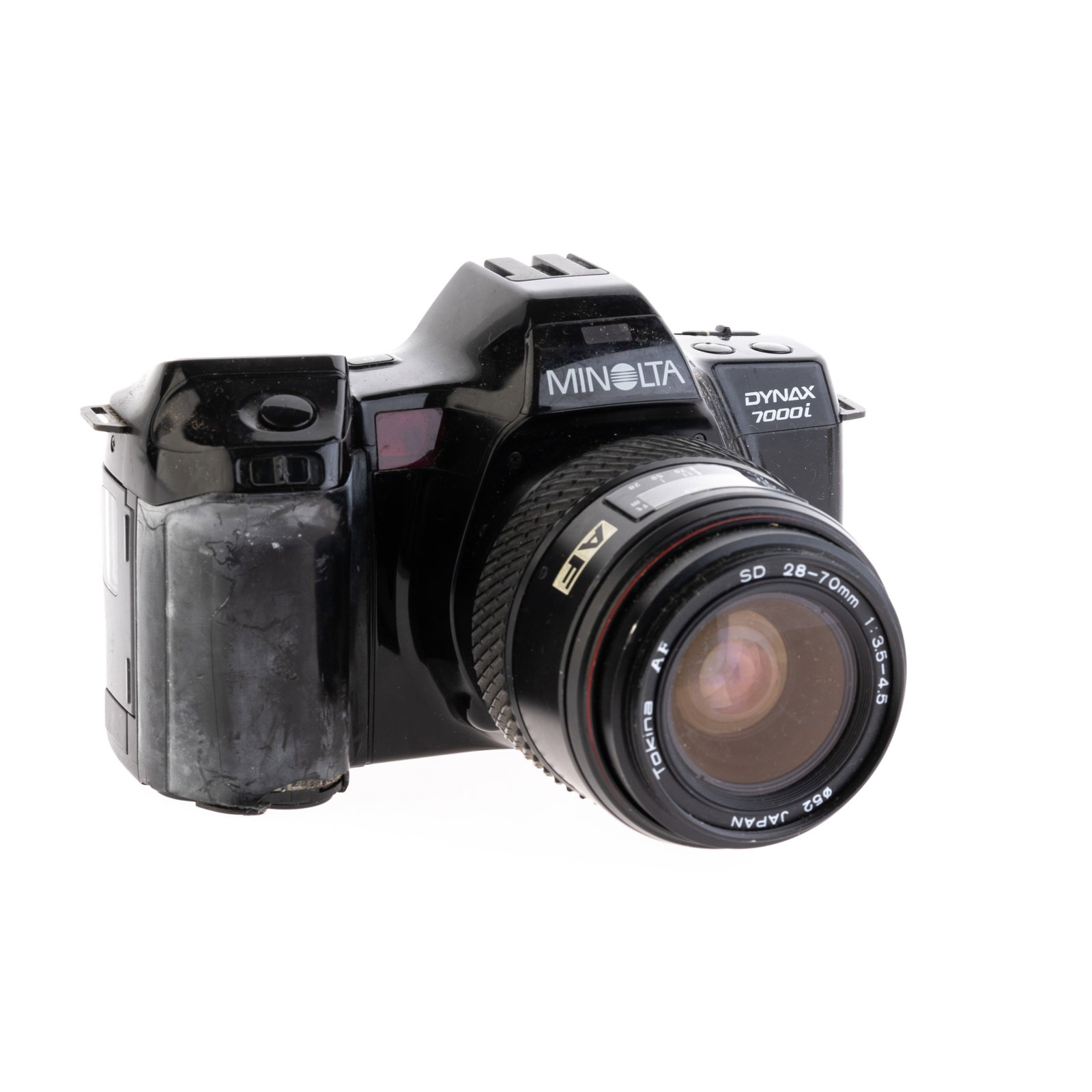 VINTAGE CAMERA: From a collection of Wedgwood and other selected ceramic/porcelain objects. Kindly examine all photographs provided in this listing or ask for a condition report. All items offered are in generally go