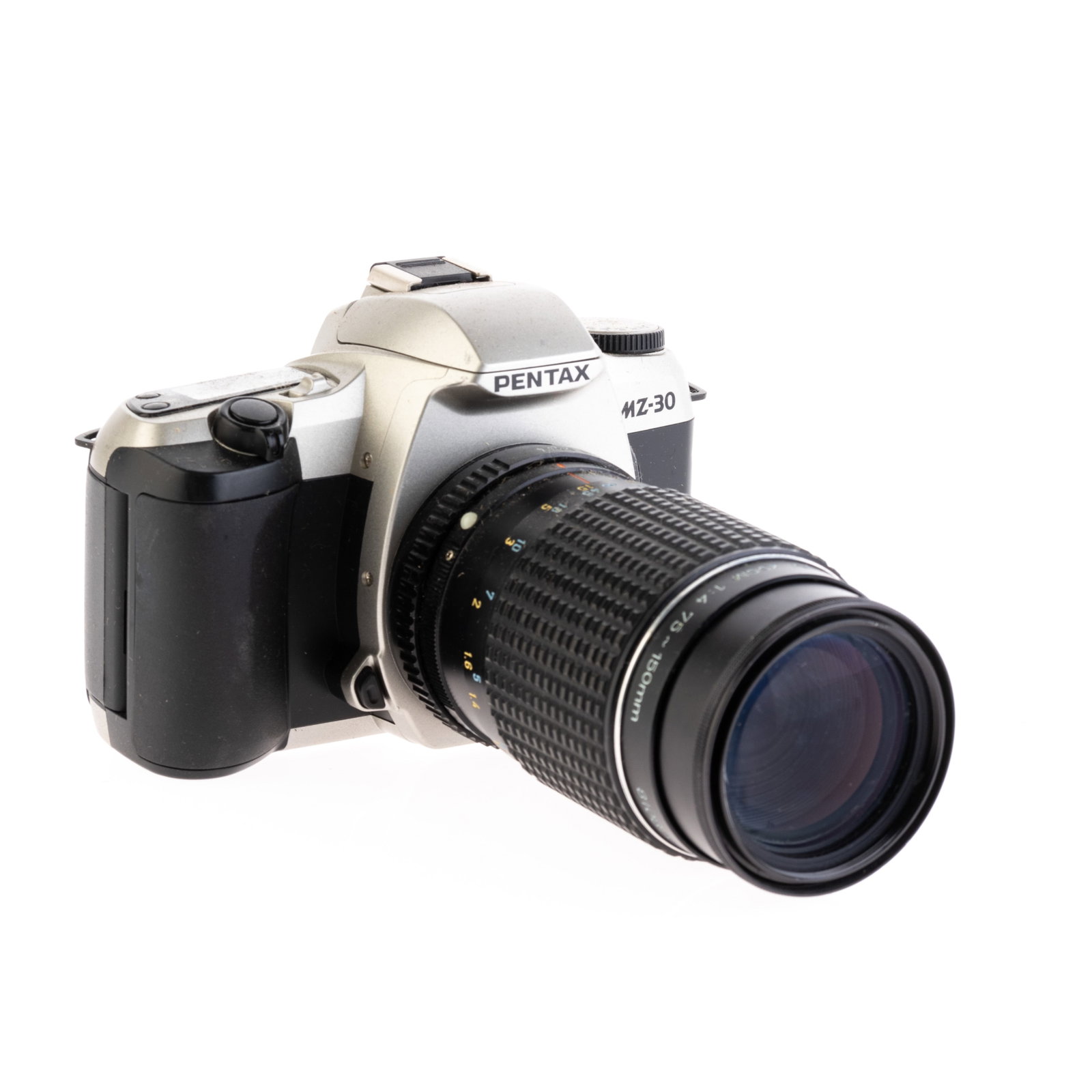 VINTAGE CAMERA: From a collection of Wedgwood and other selected ceramic/porcelain objects. Kindly examine all photographs provided in this listing or ask for a condition report. All items offered are in generally go
