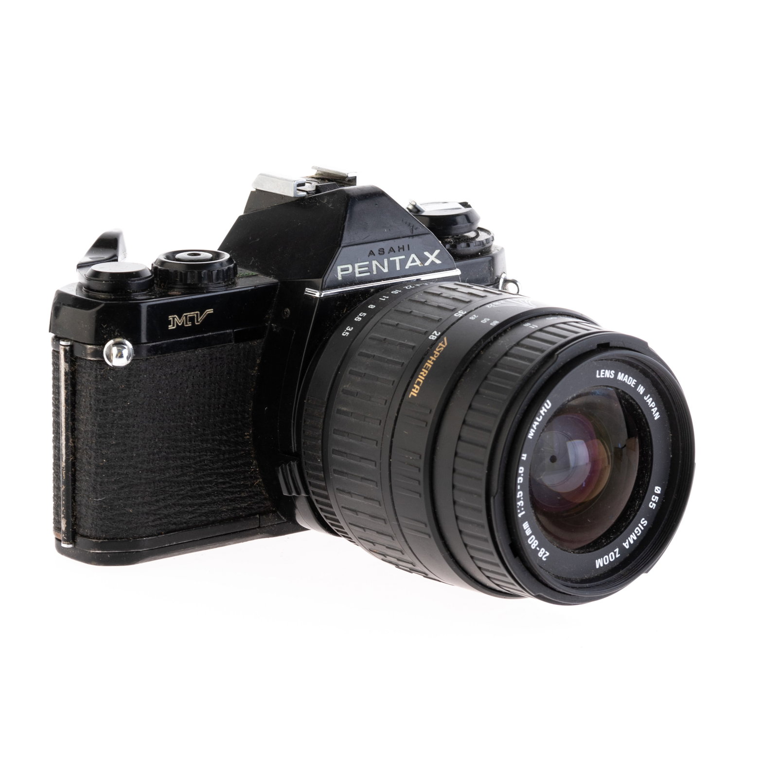 VINTAGE CAMERA: From a collection of Wedgwood and other selected ceramic/porcelain objects. Kindly examine all photographs provided in this listing or ask for a condition report. All items offered are in generally go