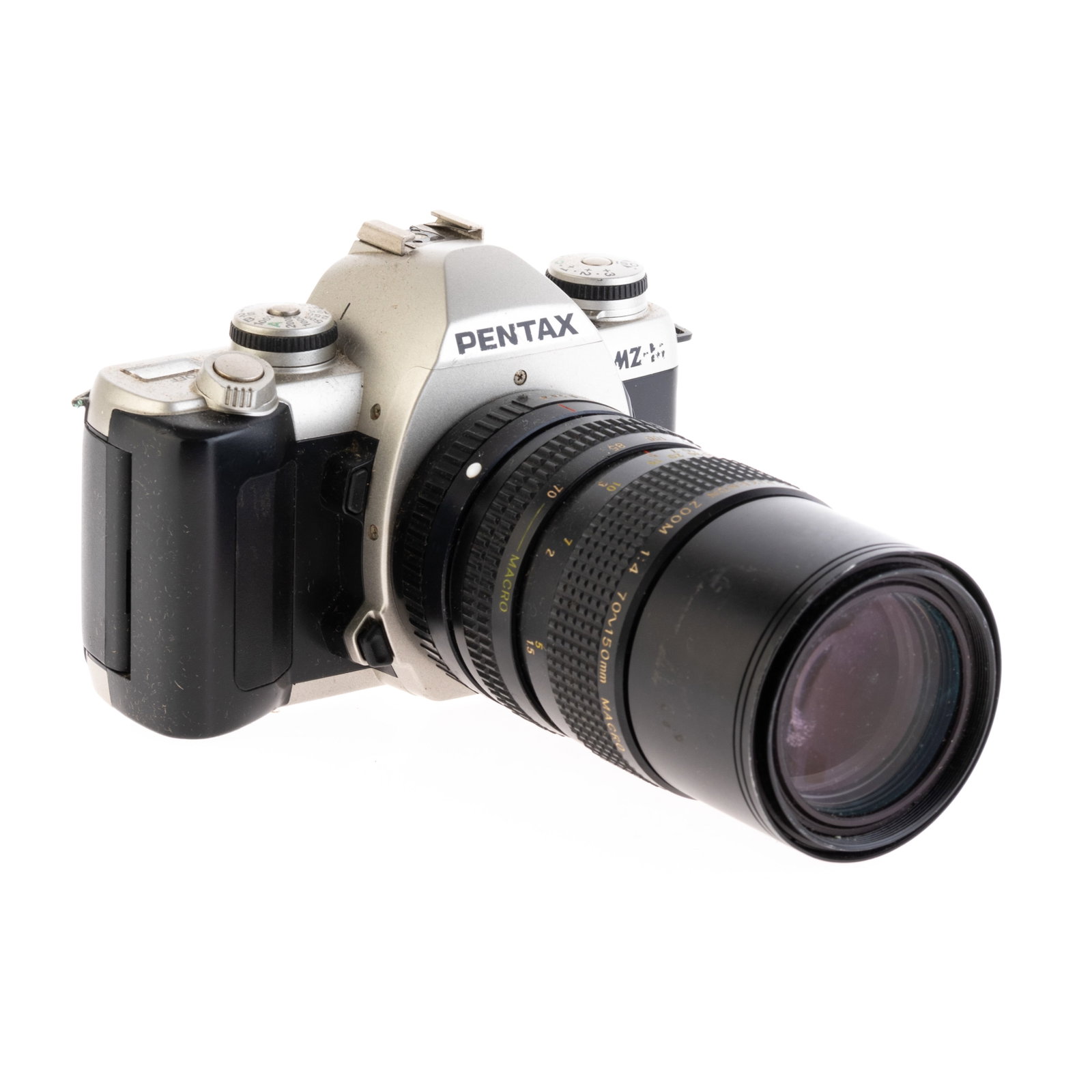VINTAGE CAMERA: From a collection of Wedgwood and other selected ceramic/porcelain objects. Kindly examine all photographs provided in this listing or ask for a condition report. All items offered are in generally go