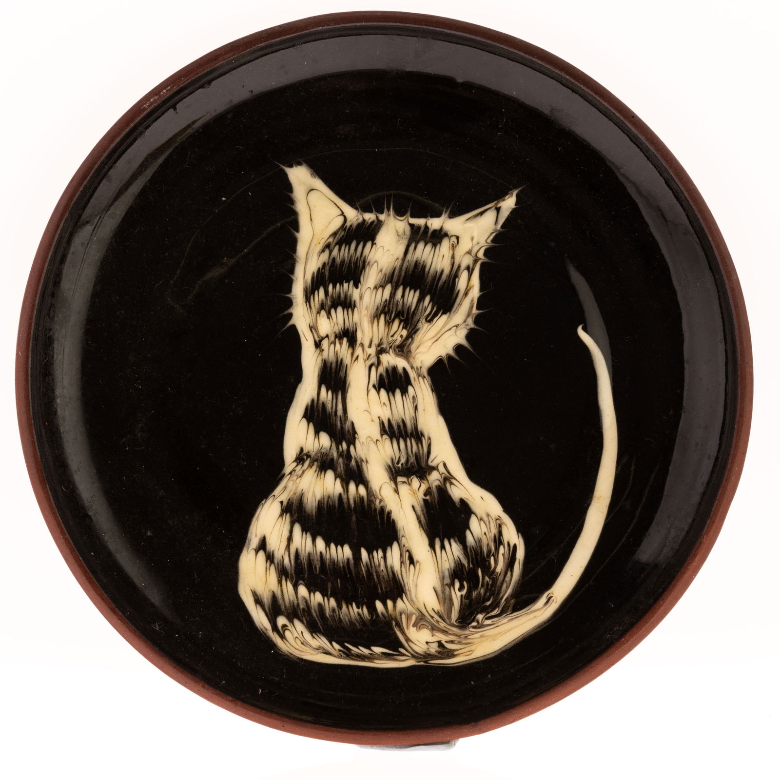 TENBY WELSH STUDIO POTTERY PLATE WITH CAT (1 of 3)