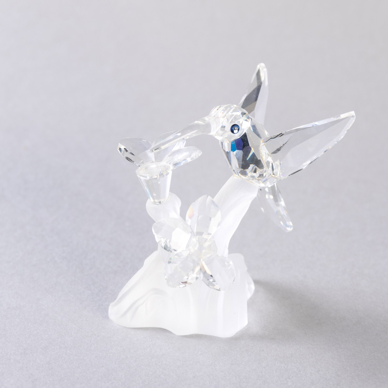 SWAROVSKI CRYSTAL GLASS SCULPTURE: (H) 7CM.From a collection of Wedgwood and other selected ceramic/porcelain objects. Kindly examine all photographs provided in this listing or ask for a condition report. All items offered are in gene