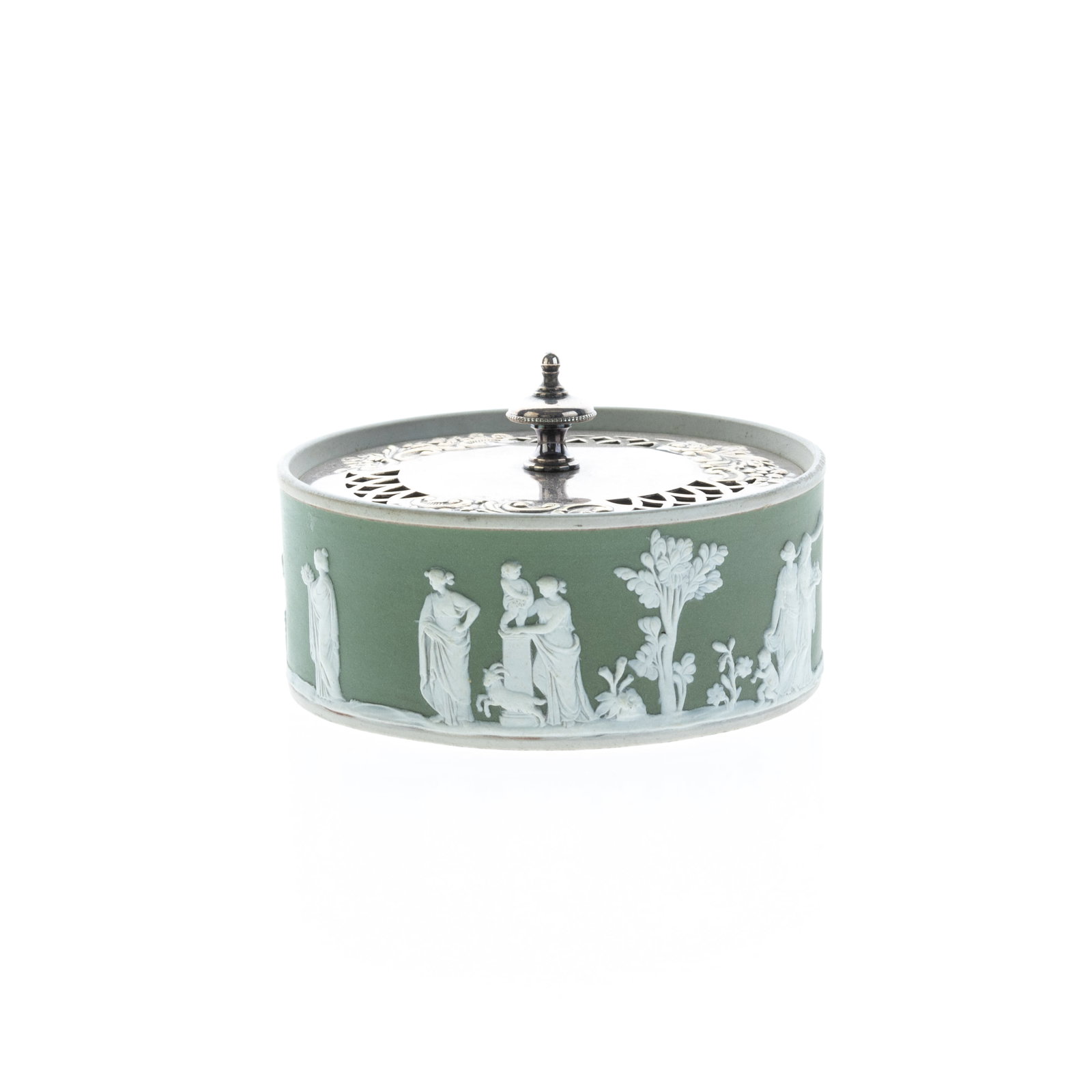 WEDGWOOD GREEN JASPER CERAMIC CLASSICAL ASHTRAY: (H) 6.5CM.From a collection of Wedgwood and other selected ceramic/porcelain objects. Kindly examine all photographs provided in this listing or ask for a condition report. All items offered are in ge