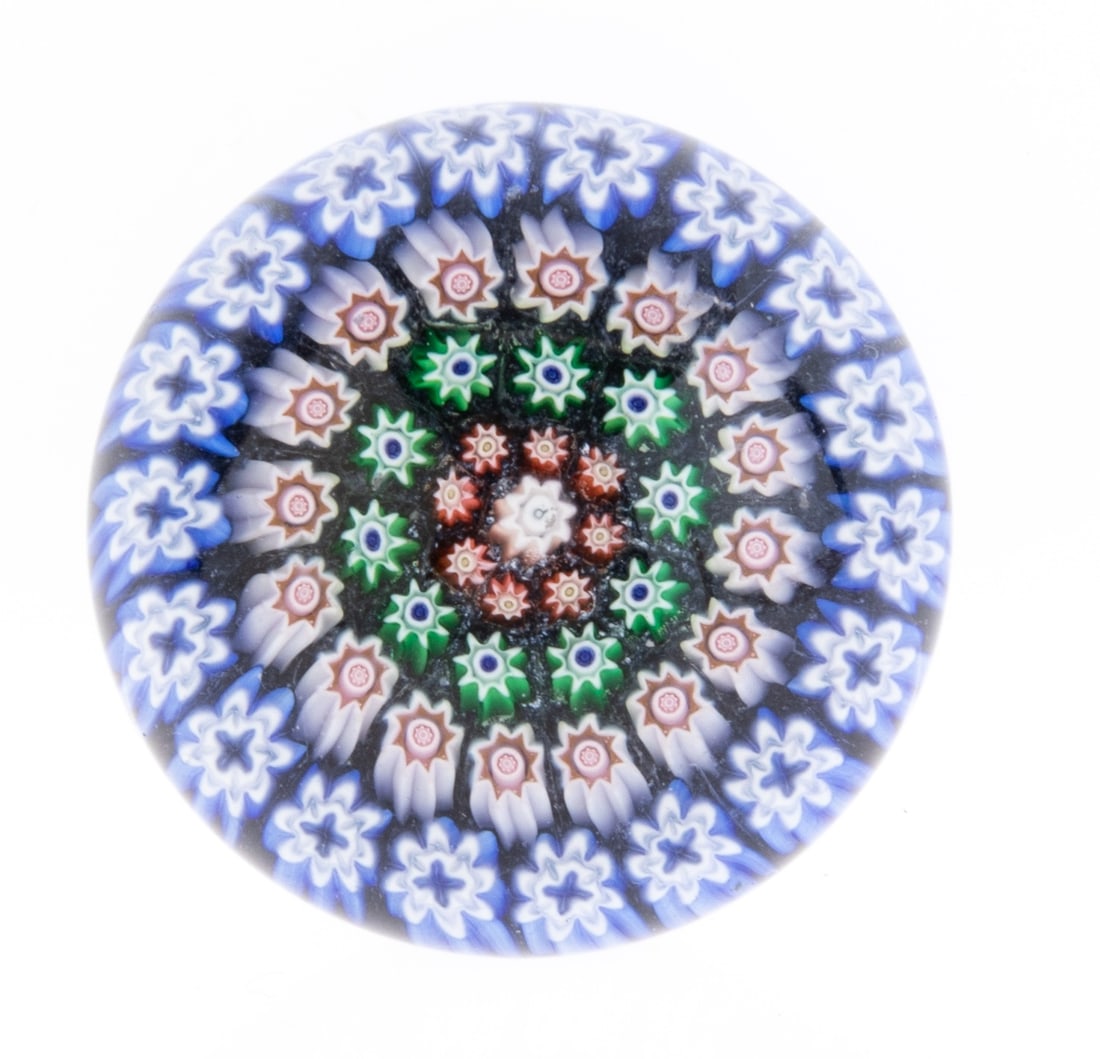 PERTHSHIRE MILLEFIORI GLASS PAPERWEIGHT (1 of 2)