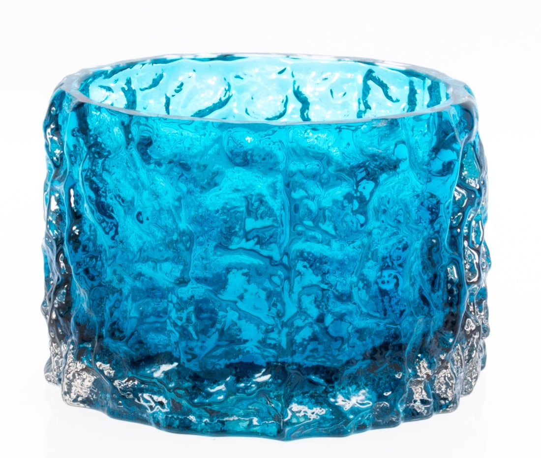 WHITEFRIARS KINGFISHER BLUE GLASS VASE (1 of 3)