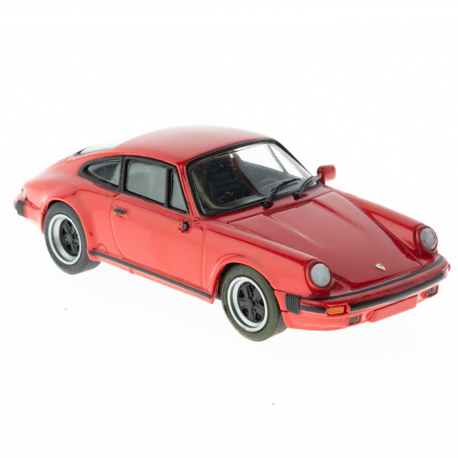 1:43 SCALE DIECAST MODEL MINICHAMPS PORSCHE 911 (1 of 4)