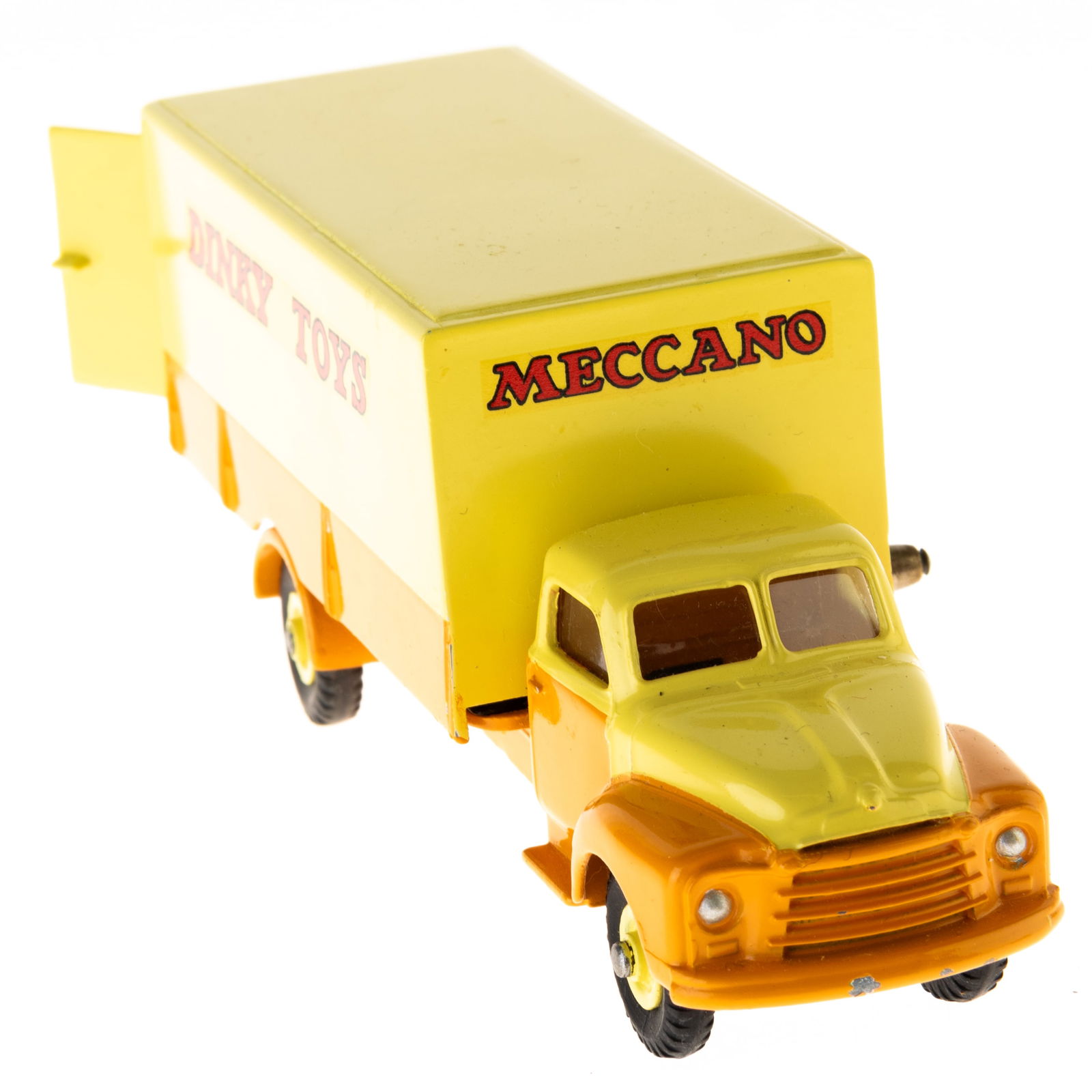 1:43 SCALE DIECAST MODEL DINKY SUPERTOYS 930 MECCANO BEDFORD PALLET VAN (1 of 4)