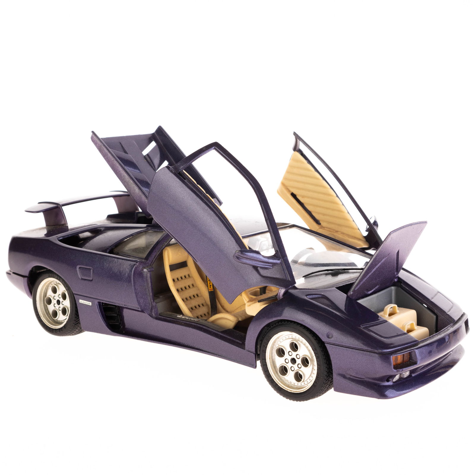 1:18 SCALE DIECAST MODEL BURAGO LAMBORGHINI DIABLO 1990 (1 of 6)