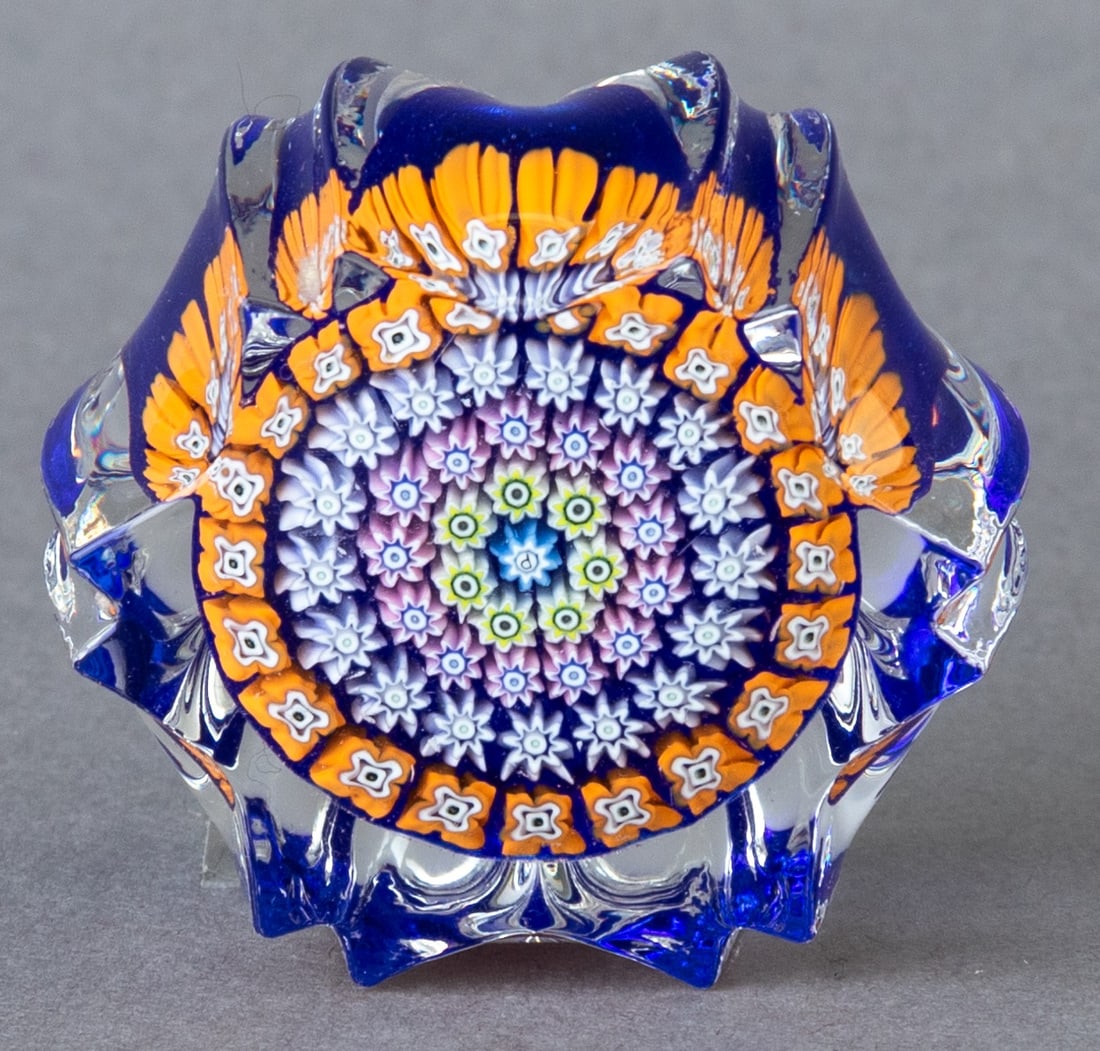 SCOTTISH PERTHSHIRE MILLEFIORI GLASS PAPERWEIGHT IN MANNER OF MURANO (1 of 2)