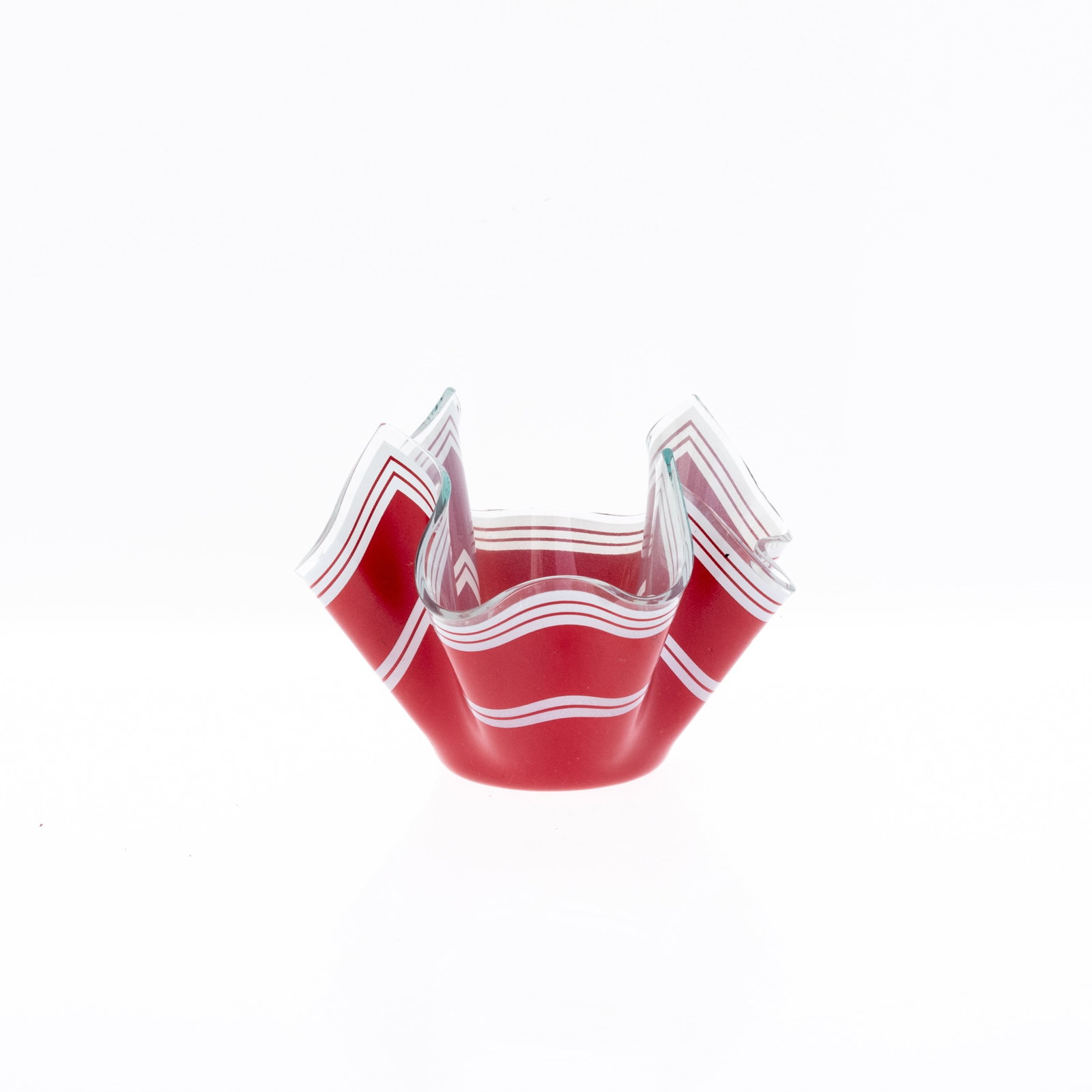 MURANO GLASS BOWL: 15x14.5x10.5CM.From a collection of Wedgwood and other selected ceramic/porcelain objects. Kindly examine all photographs provided in this listing or ask for a condition report. All items offered are 