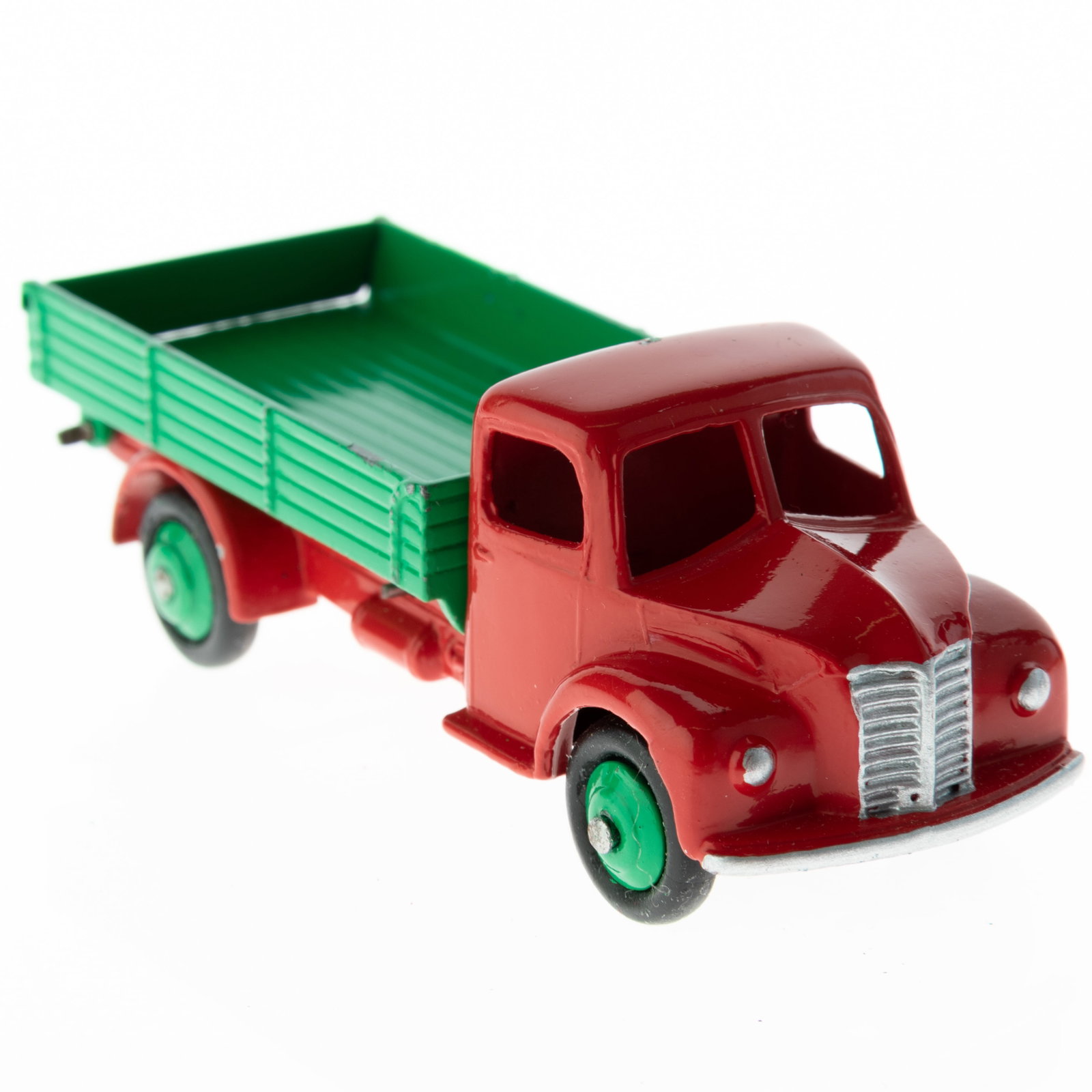 1:43 SCALE DIECAST MODEL DINKY TOYS DODGE MECCANO 414: From a large collection of vintage die-cast vehicles including rare examples. Kindly examine all photographs provided in this listing or ask for a condition report. All items offered are in generally 