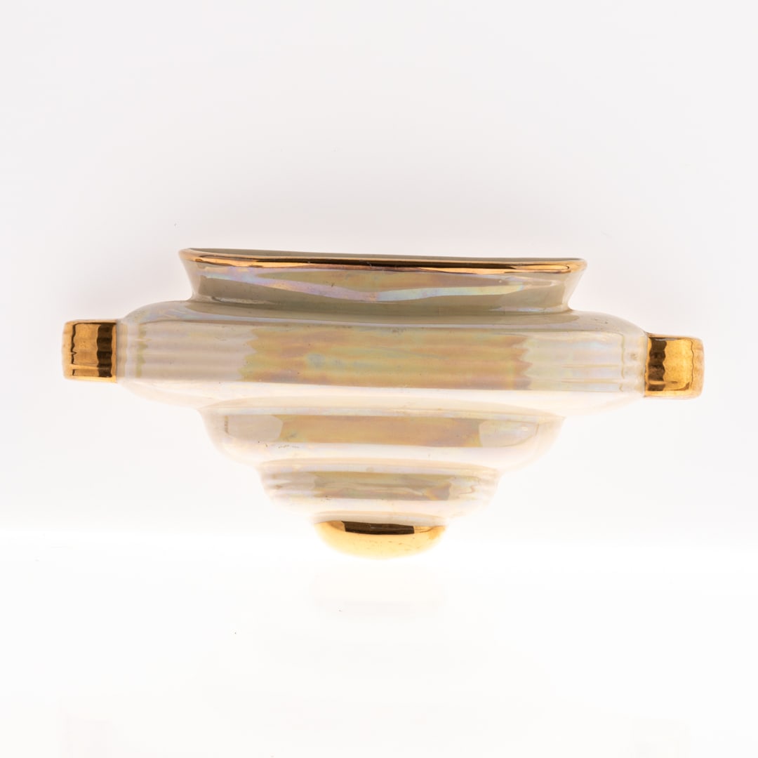 ANTIQUE SADLER PORCELAIN CERAMIC WALL POCKET (1 of 3)