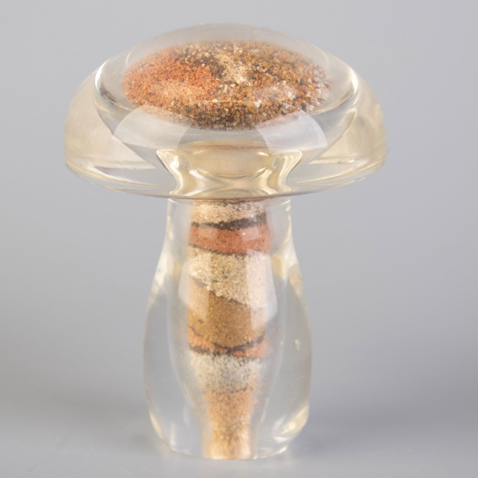 SANDS OF SCOTLAND STUDIO GLASS PAPERWEIGHT: Kindly examine all photographs provided in this listing or ask for a condition report. All items offered are in generally good, pre-owned condition, unless otherwise specifically described. The item i