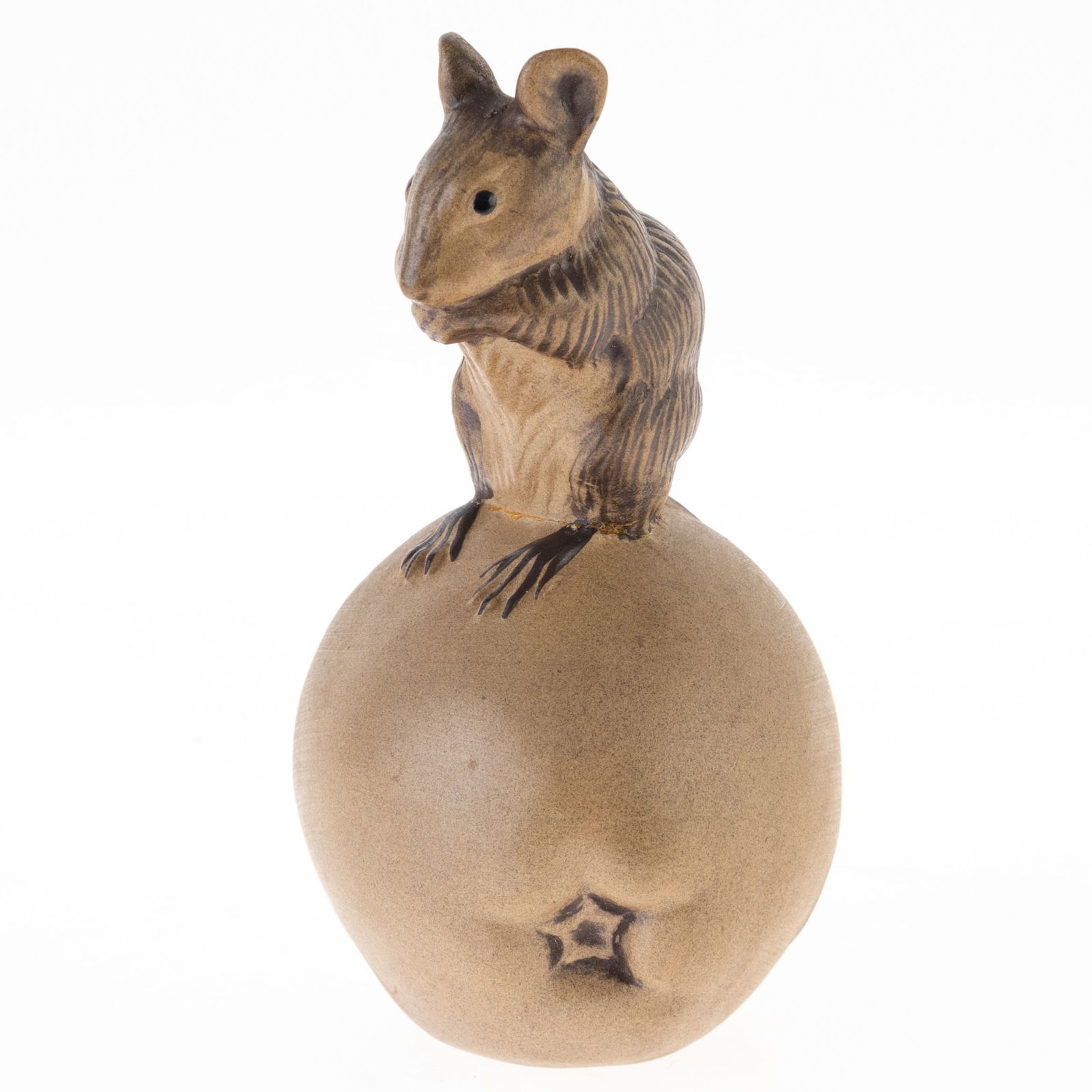 POOLE CERAMIC STONEWARE POTTERY FIGURE OF A MOUSE SITTING ON AN APPLE (1 of 5)