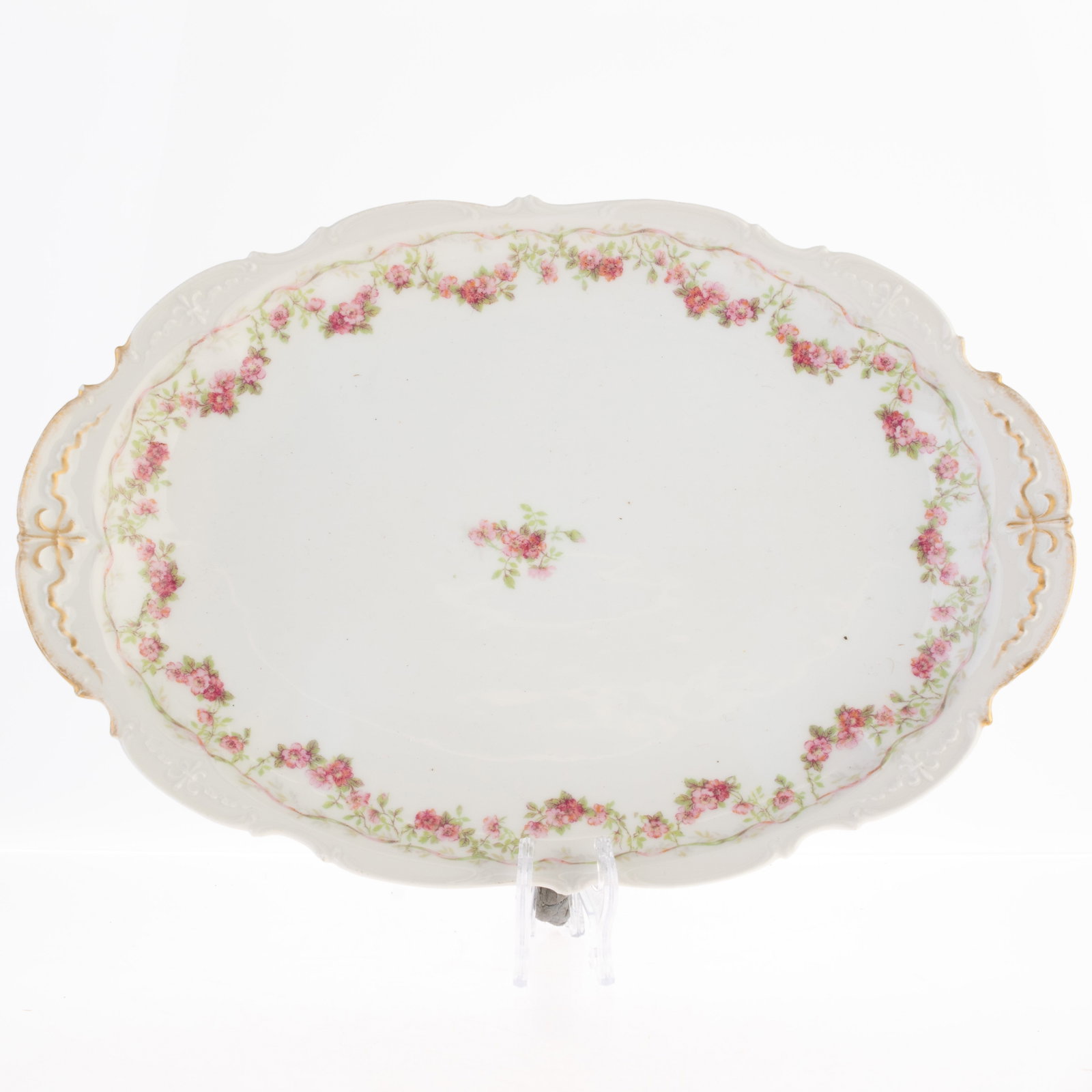 GOA LIMOGES FRENCH PORCELAIN CERAMIC ART NOUVEAU STYLE PLATE: From a collection of Wedgwood and other selected ceramic/porcelain objects. Kindly examine all photographs provided in this listing or ask for a condition report. All items offered are in generally go