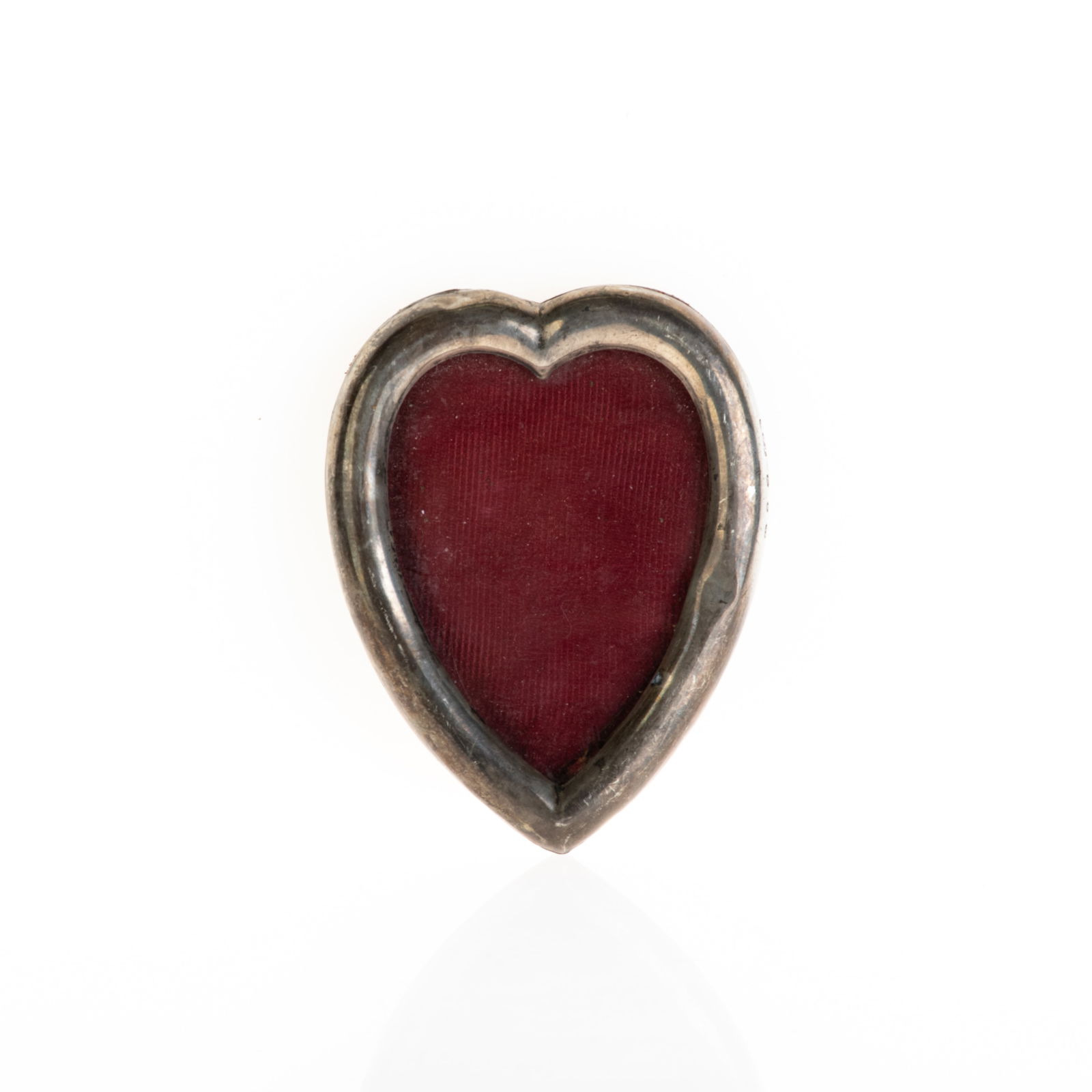 ANTIQUE SILVER HEART SHAPED MINIATURE PHOTO FRAME (1 of 7)