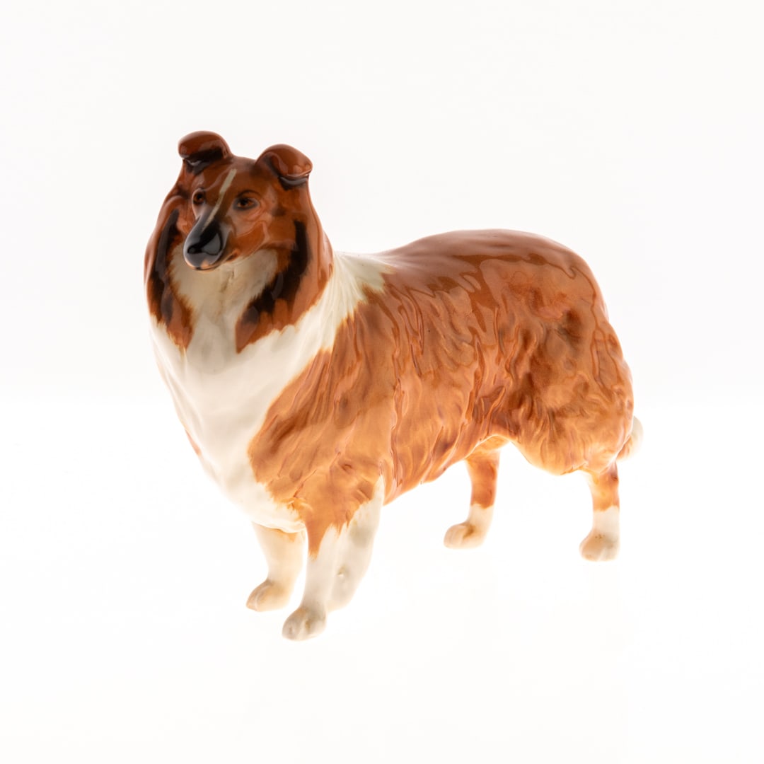 BESWICK PORCELAIN CERAMIC DOG FIGURE (1 of 3)