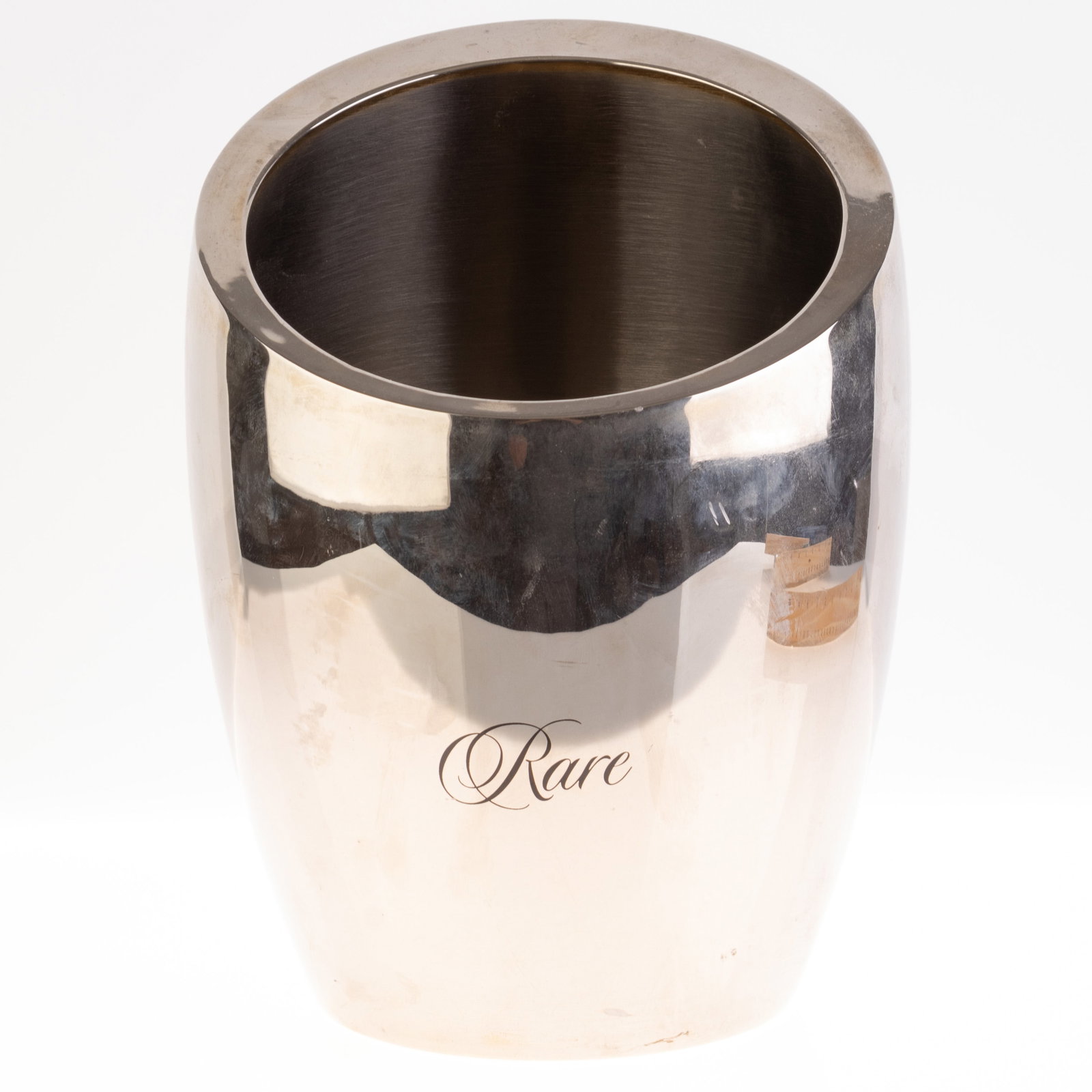 DESIGNER LUXURY CHAMPAGNE ICE COOLER BUCKET: Kindly examine all photographs provided in this listing or ask for a condition report. All items offered are in generally good, pre-owned condition, unless otherwise specifically described. The item i
