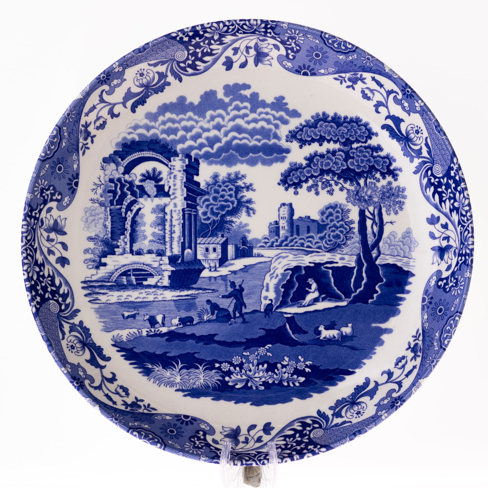 SPODE ITALIAN PORCELAIN BLUE WILLOW PATTERN PLATE: From a collection of Wedgwood and other selected ceramic/porcelain objects. Kindly examine all photographs provided in this listing or ask for a condition report. All items offered are in generally go
