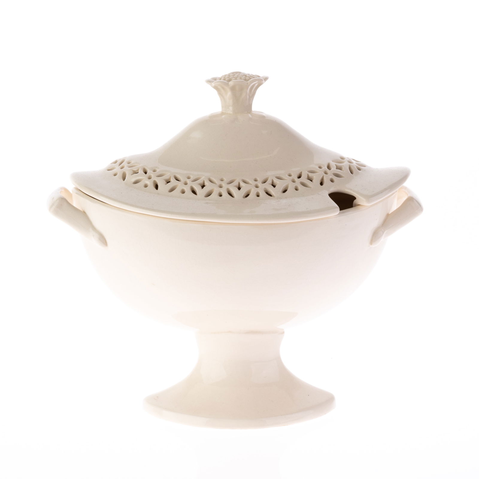 CREAMWARE PORCELAIN TUREEN (1 of 2)