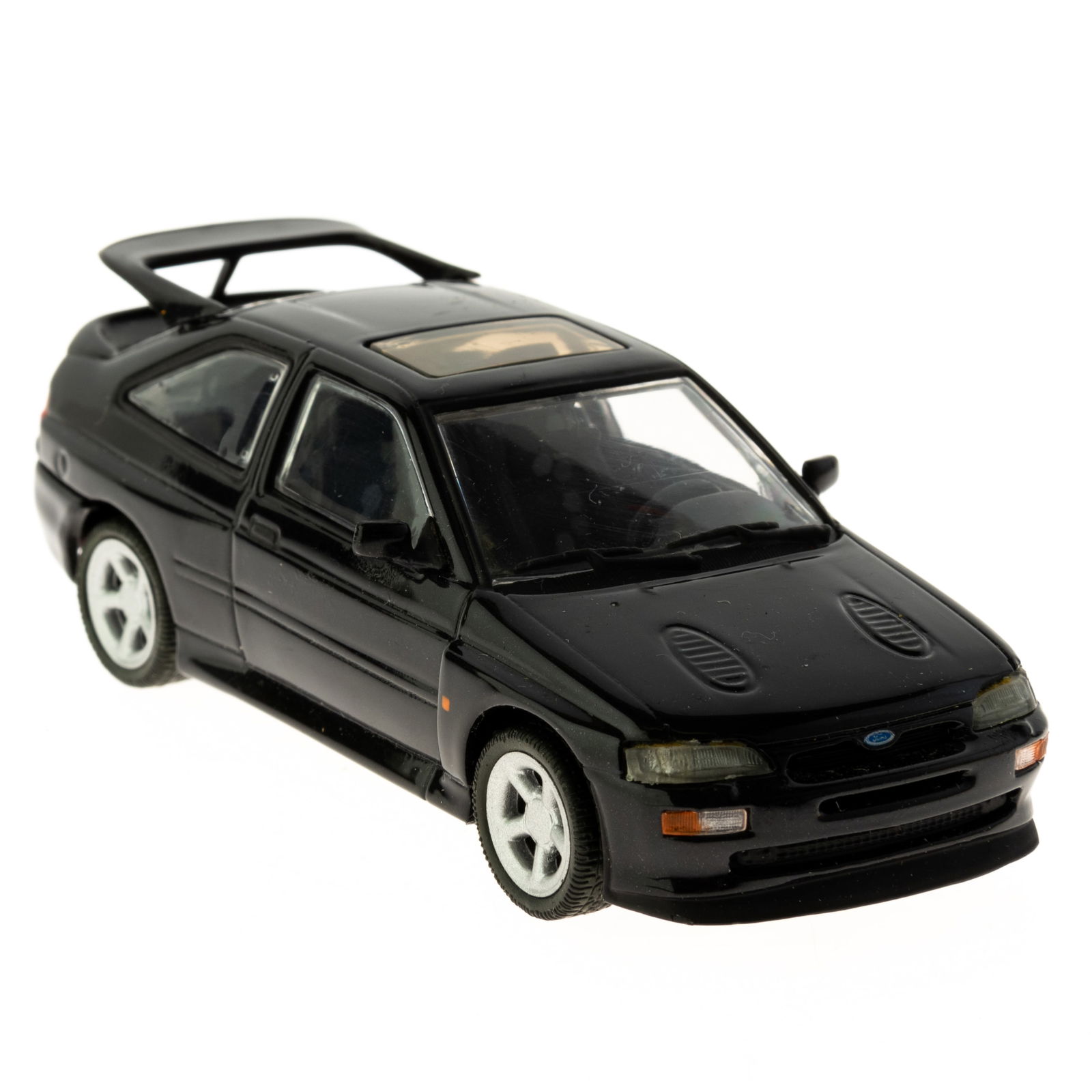 1:43 SCALE DIECAST MODEL MINICHAMPS FORD ESCORT RS (1 of 4)
