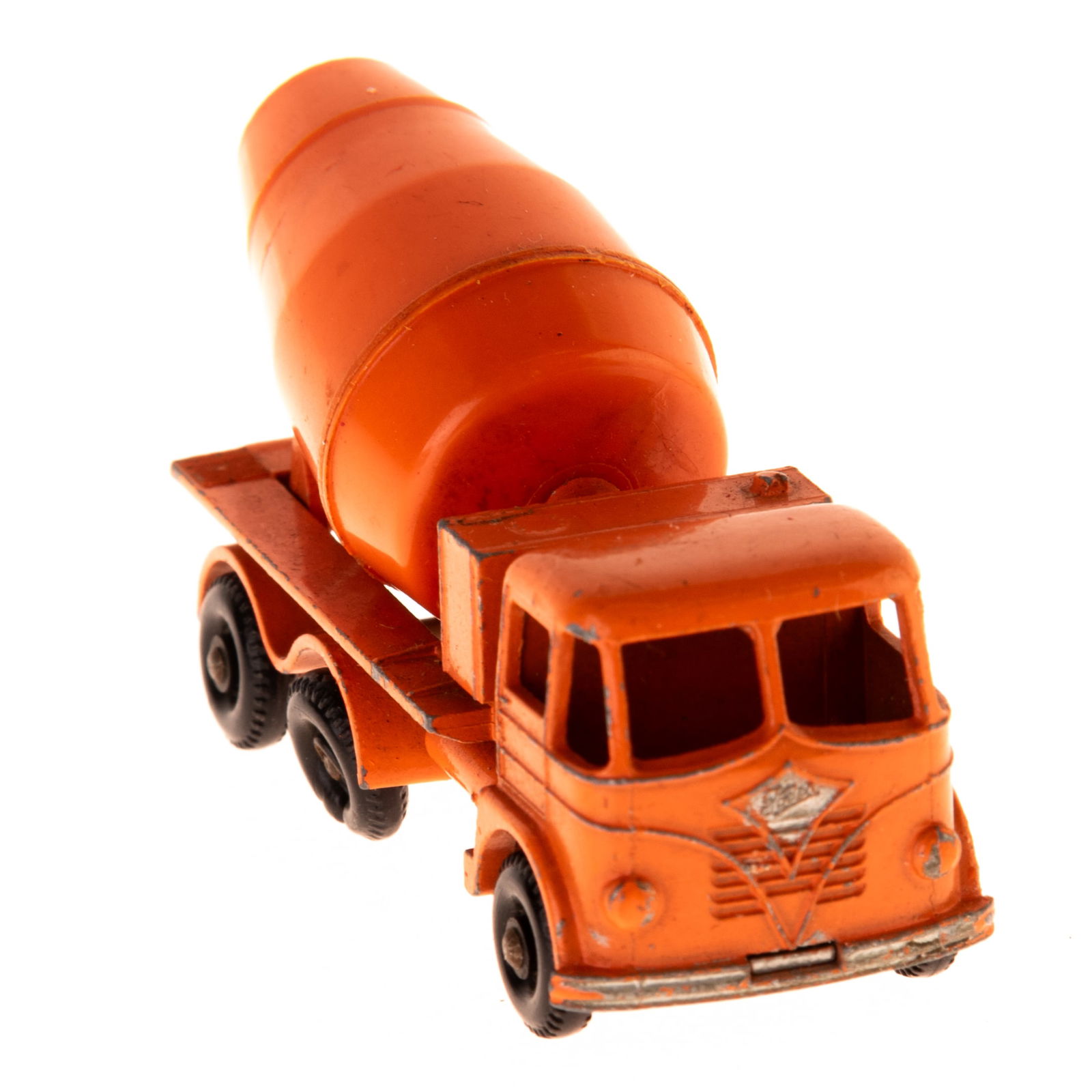 1:64 SCALE DIECAST MODEL LESNEY CEMENT MIXER (1 of 4)