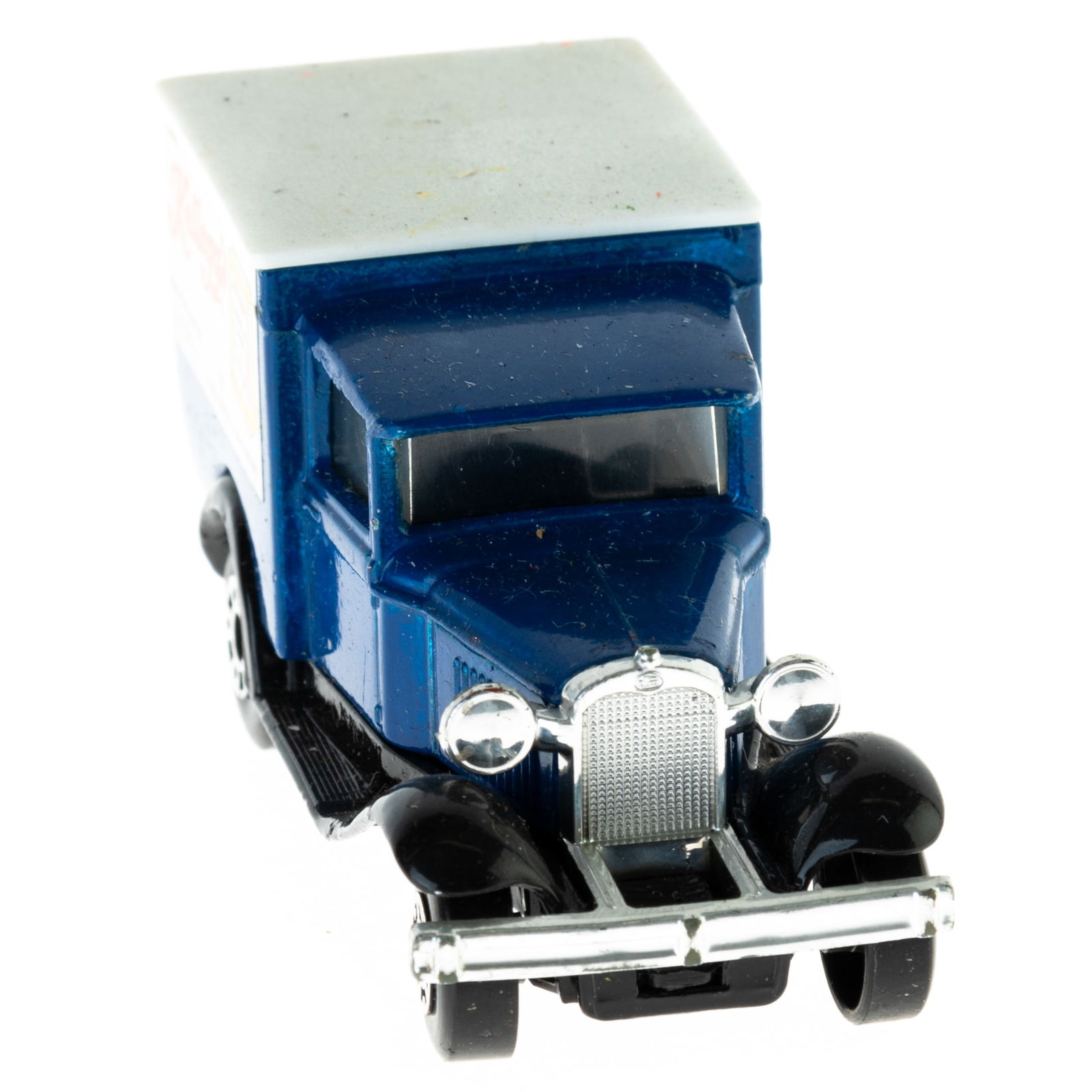 1:43 SCALE DIECAST MODEL MATCHBOX MODEL A FORD (1 of 4)