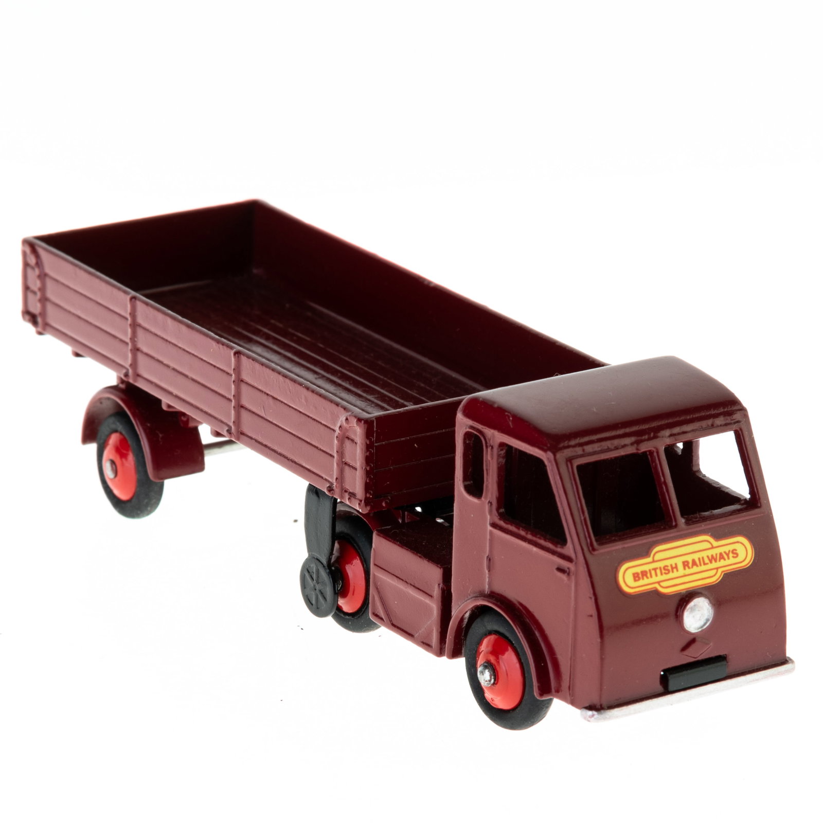 1:43 SCALE DIECAST MODEL DINKY TOYS 421 MECCANO HINDLE SMART TRUCK: From a large collection of vintage die-cast vehicles including rare examples. Kindly examine all photographs provided in this listing or ask for a condition report. All items offered are in generally 