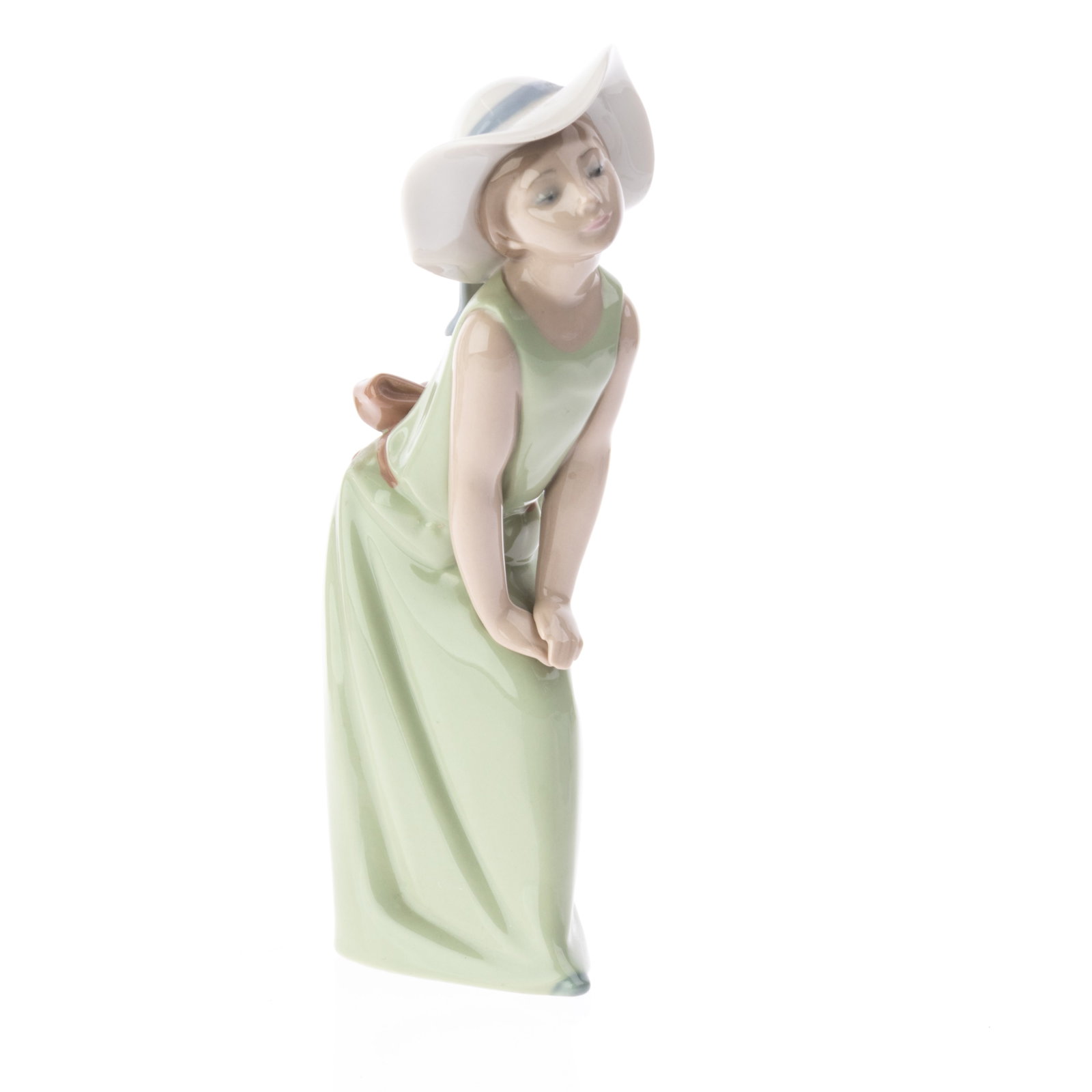 LLADRO PORCELAIN FIGURE: (H) 22CM.From a collection of Wedgwood and other selected ceramic/porcelain objects. Kindly examine all photographs provided in this listing or ask for a condition report. All items offered are in gen