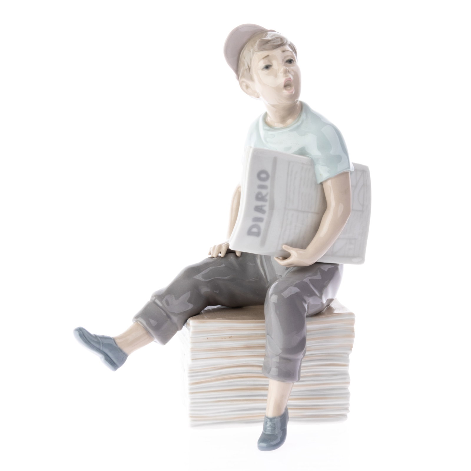LLADRO STYLE PORCELAIN FIGURE: (H) 24CM.From a collection of Wedgwood and other selected ceramic/porcelain objects. Kindly examine all photographs provided in this listing or ask for a condition report. All items offered are in gen