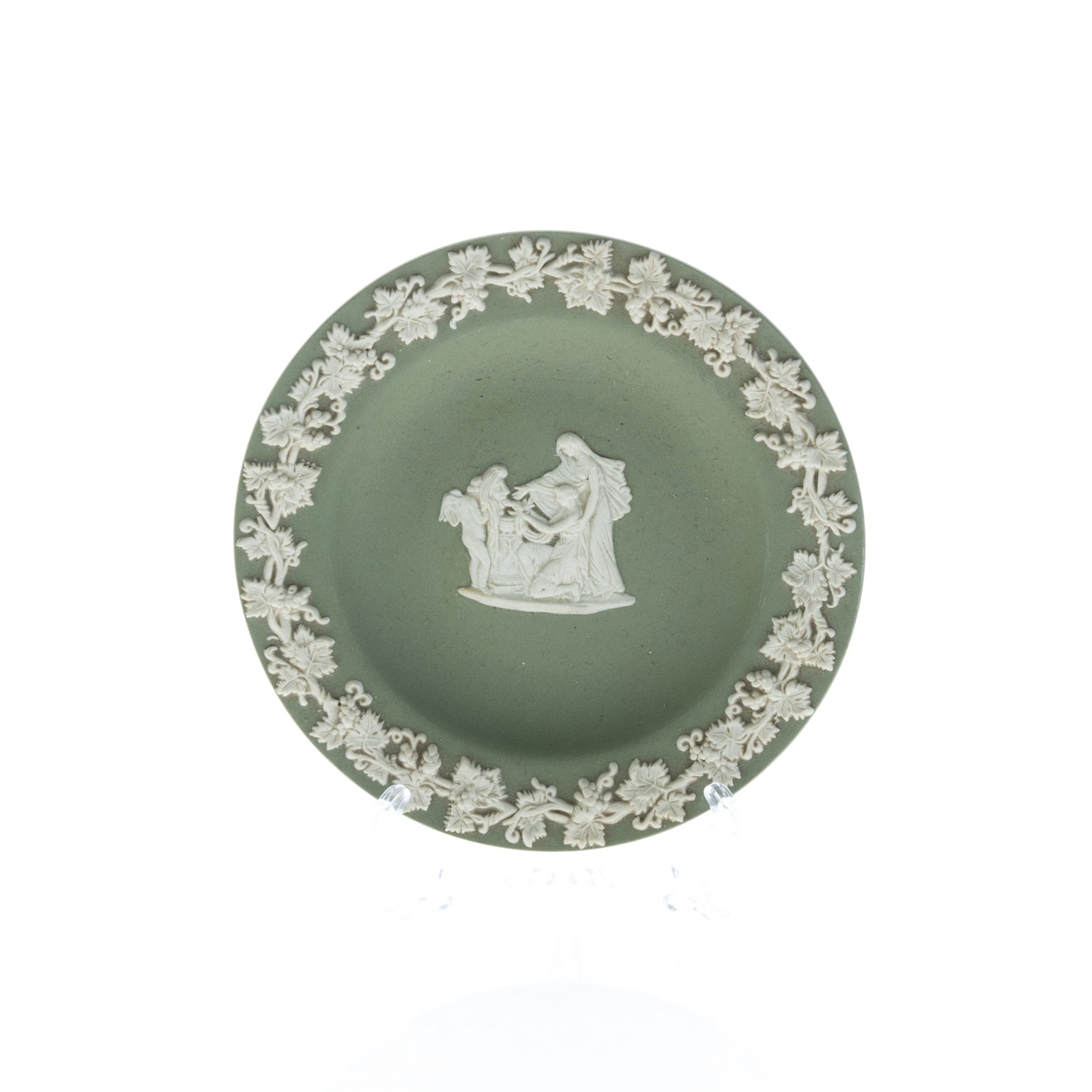 WEDGWOOD GREEN JASPER CERAMIC CLASSICAL PLATE: (L) 11CM.From a collection of Wedgwood and other selected ceramic/porcelain objects. Kindly examine all photographs provided in this listing or ask for a condition report. All items offered are in gen