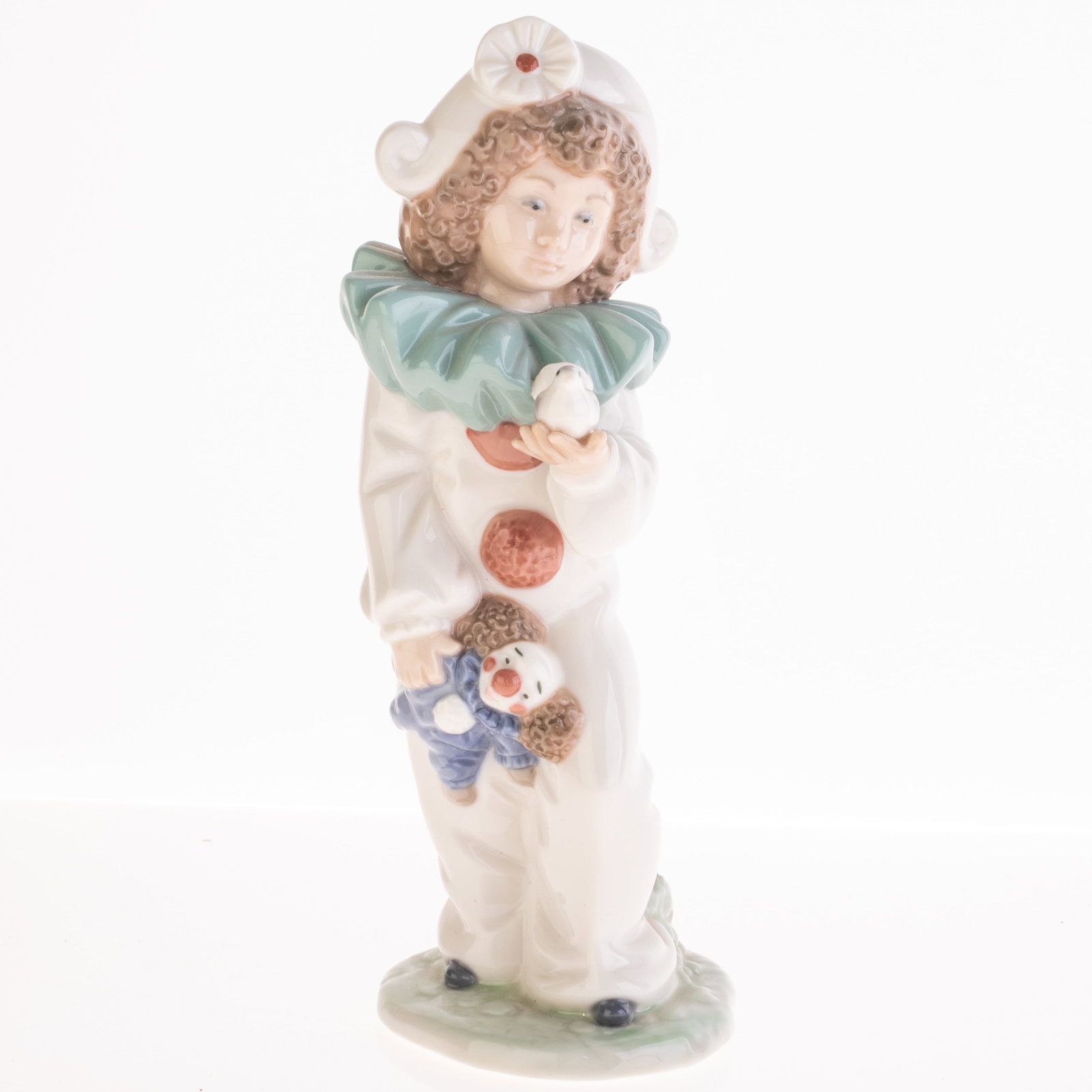 LLADRO STYLE PORCELAIN CERAMIC CLOWN FIGURE: Kindly examine all photographs provided in this listing or ask for a condition report. All items offered are in generally good, pre-owned condition, unless otherwise specifically described. The item i