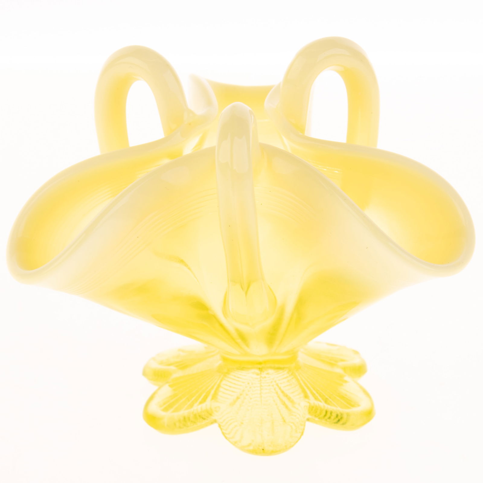 ANTIQUE VICTORIAN ART NOUVEAU VASELINE URANIUM GLASS BASKET (1 of 3)