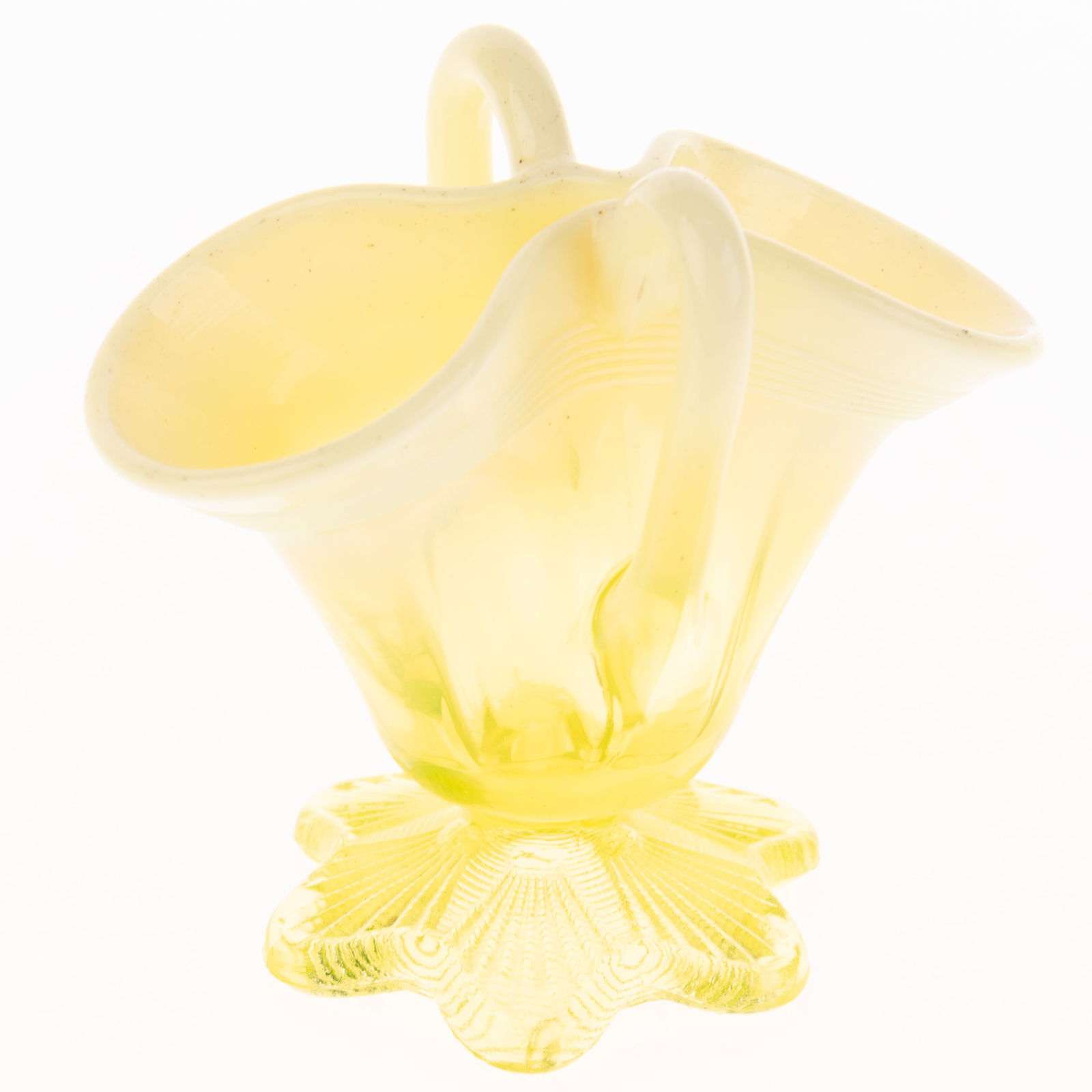 ANTIQUE VICTORIAN ART NOUVEAU VASELINE URANIUM GLASS BASKET (1 of 3)