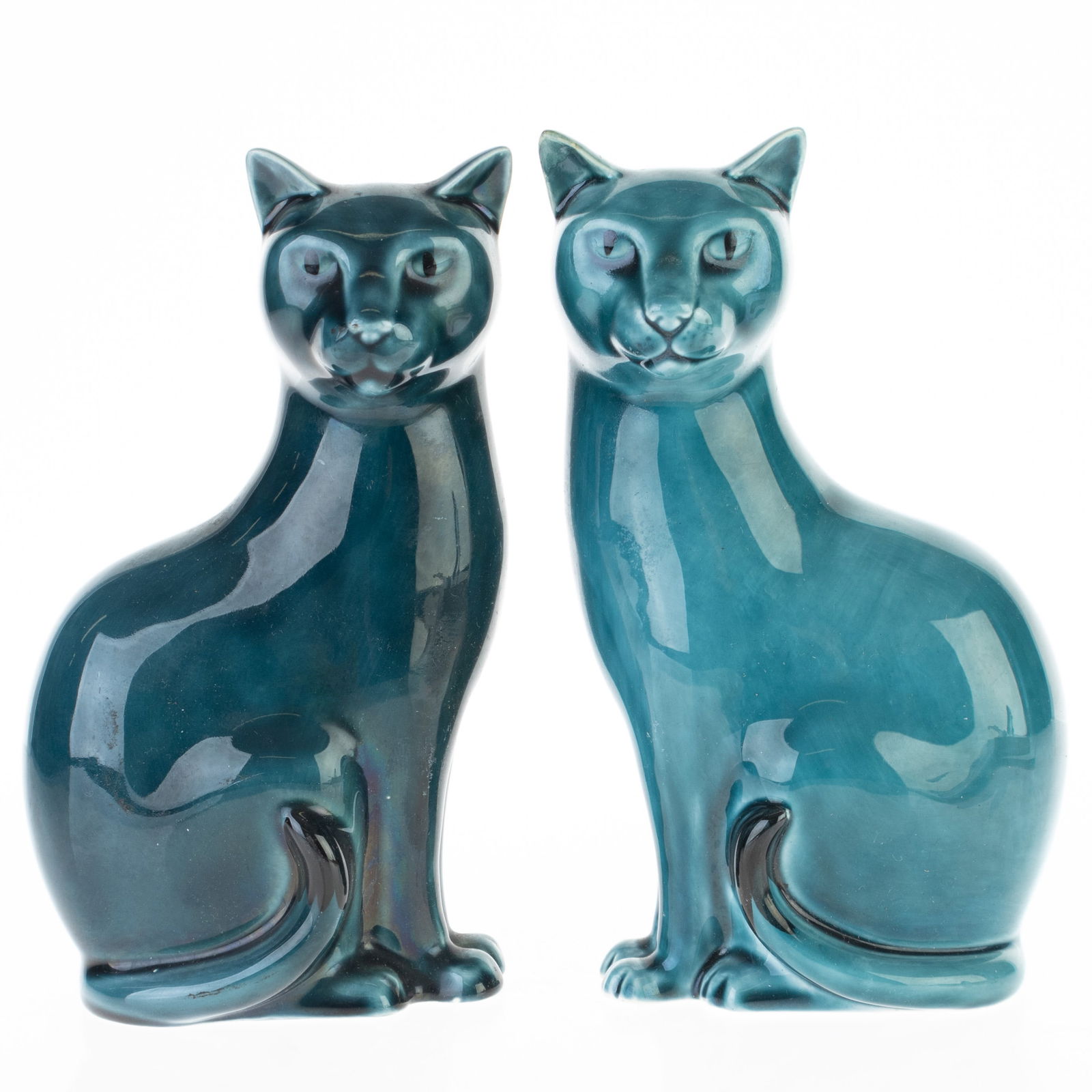 PAIR OF POOLE VINTAGE GLAZED POTTERY CERAMIC MANTEL CAT FIGURES (1 of 4)