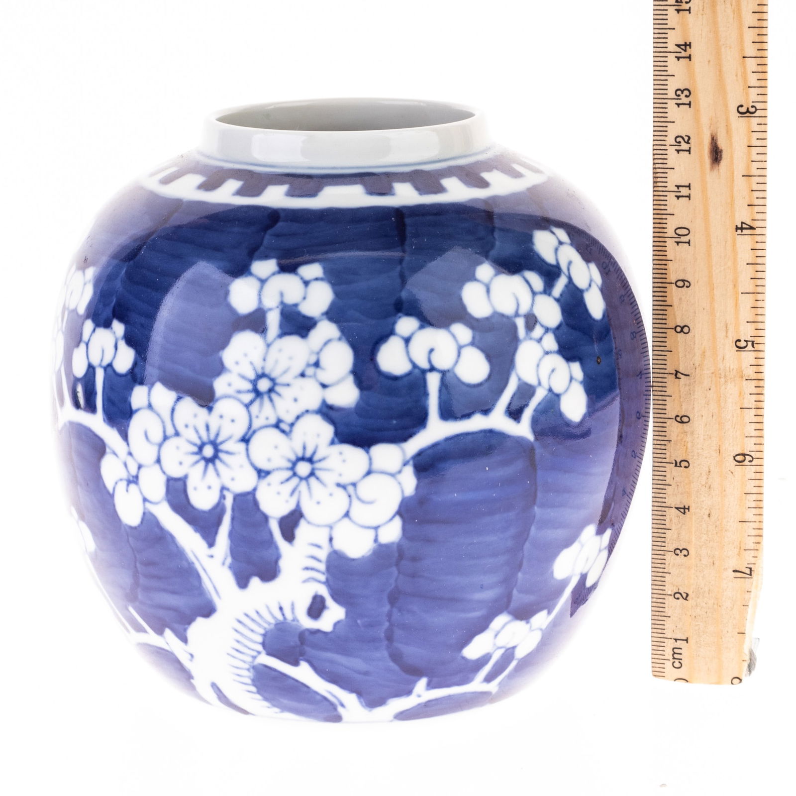 ANTIQUE CHINESE PORCELAIN BLUE & WHITE PRUNUS GINGER JAR VASE 19TH CENTURY: Kindly examine all photographs provided in this listing or ask for a condition report. All items offered are in generally good, pre-owned condition, unless otherwise specifically described, sold as se