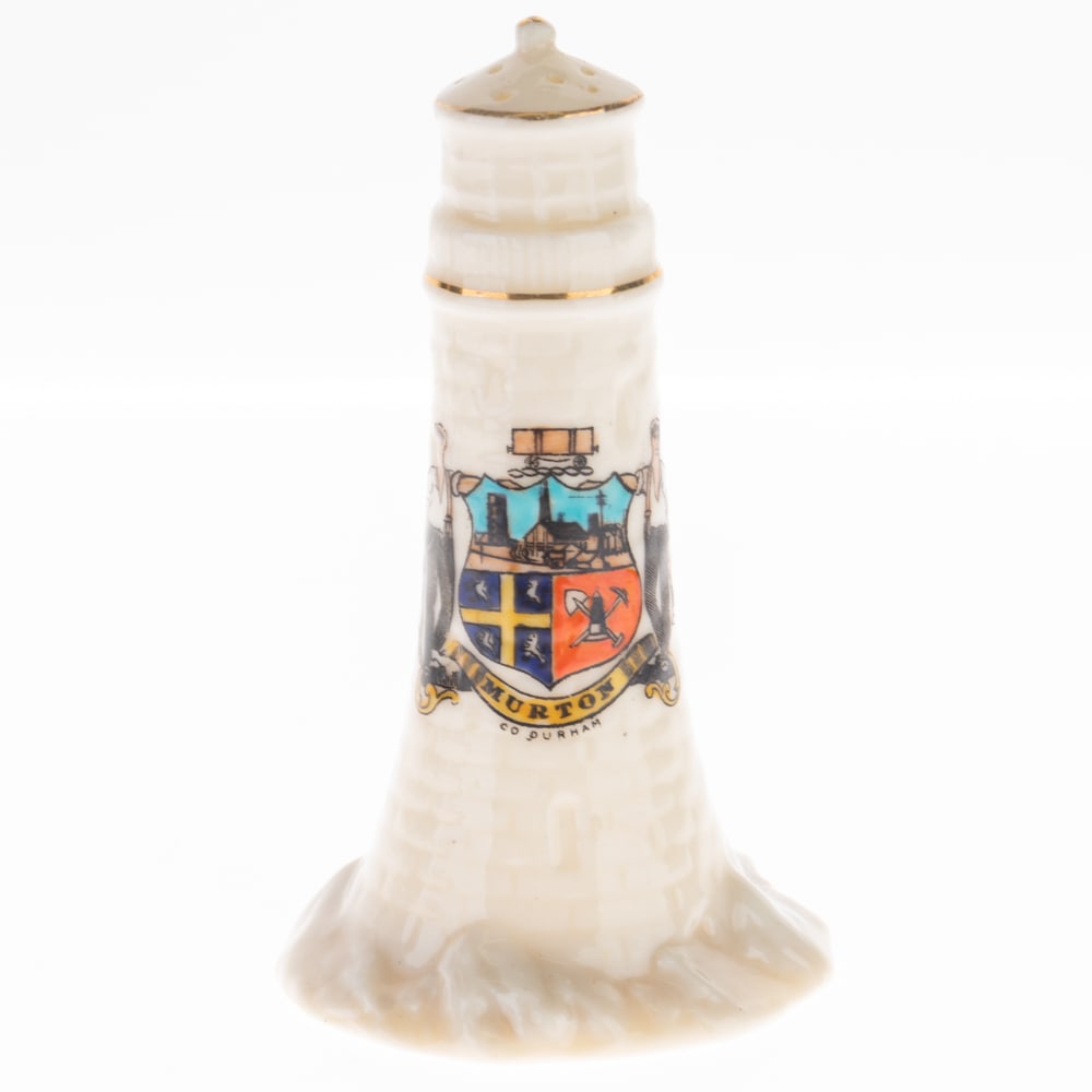 ANTIQUE CRESTWARE CARLTON PORCELAIN LIGHTHOUSE: Kindly examine all photographs provided in this listing or ask for a condition report. All items offered are in generally good, pre-owned condition, unless otherwise specifically described, sold as se