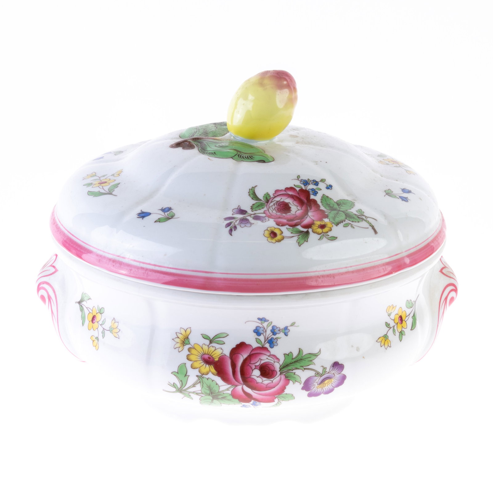 SPODE ENGLISH CERAMIC TUREEN: (DIA) 26CM. From a collection of Wedgwood and other selected ceramic/porcelain objects. Kindly examine all photographs provided in this listing or ask for a condition report. All items offered are in