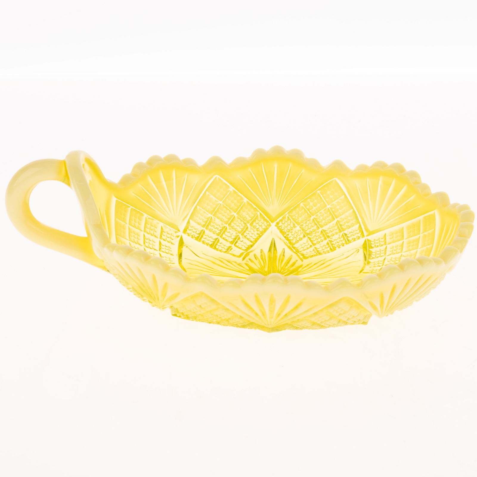 ANTIQUE VICTORIAN ART NOUVEAU VASELINE URANIUM GLASS SOAP DISH (1 of 3)