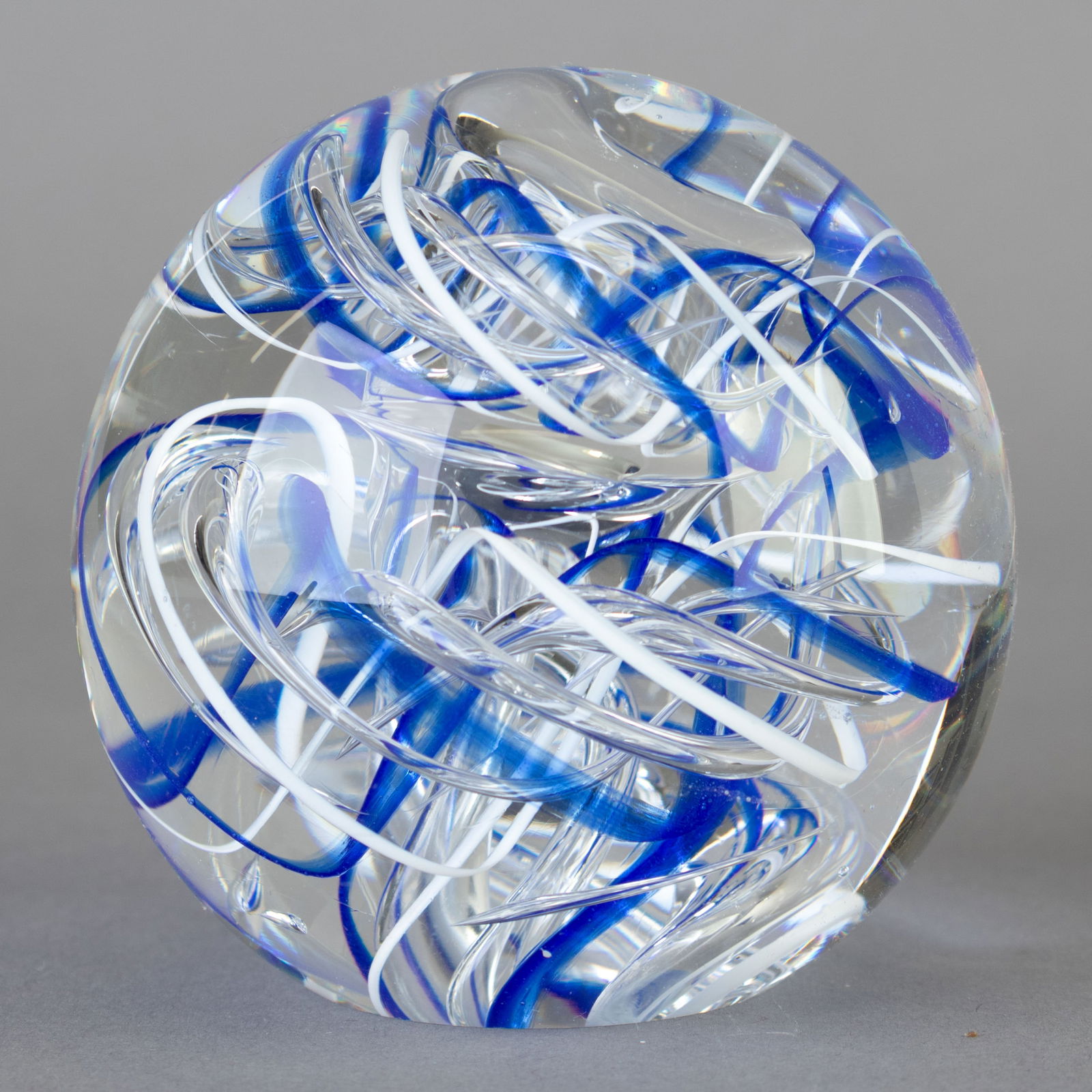 LANGHAM STUDIO GLASS SWIRL PAPERWEIGHT: Kindly examine all photographs provided in this listing or ask for a condition report. All items offered are in generally good, pre-owned condition, unless otherwise specifically described. The item i