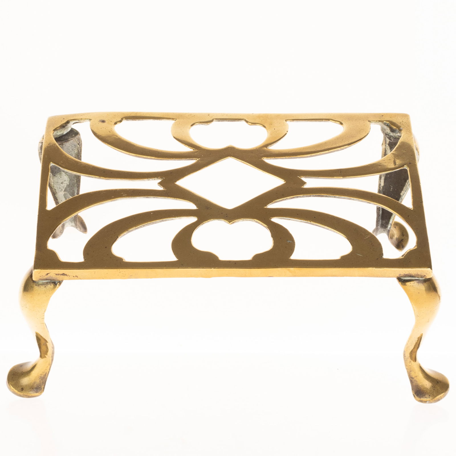 ANTIQUE ARTS & CRAFTS PIERCED BRASS TRIVET STAND FOR FIRESIDE KETTLE: Kindly examine all photographs provided in this listing or ask for a condition report. All items offered are in generally good, pre-owned condition, unless otherwise specifically described. The item i