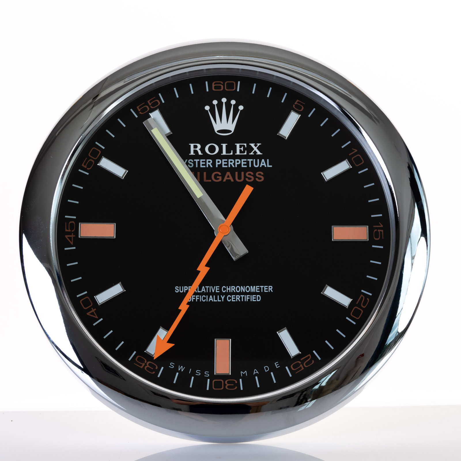 ROLEX ADVERTISING OFFICIAL DEALERSHIP CLOCK: (HEIGHT) 35CM.From a collection of Wedgwood and other selected ceramic/porcelain objects. Kindly examine all photographs provided in this listing or ask for a condition report. All items offered are i
