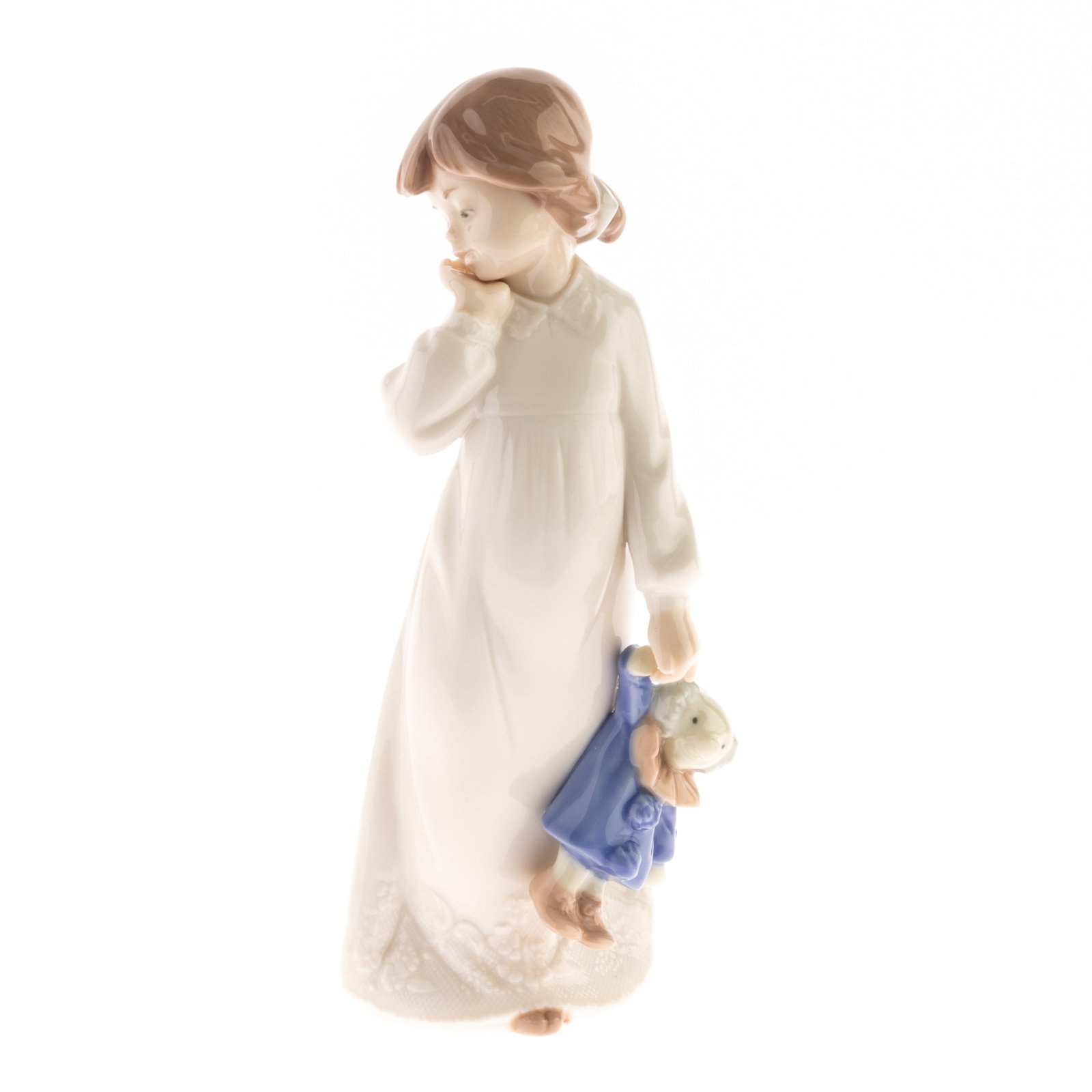 LLADRO TYPE PORCELAIN CERAMIC FIGURE: From a collection of Wedgwood and other selected ceramic/porcelain objects. Kindly examine all photographs provided in this listing or ask for a condition report. All items offered are in generally go