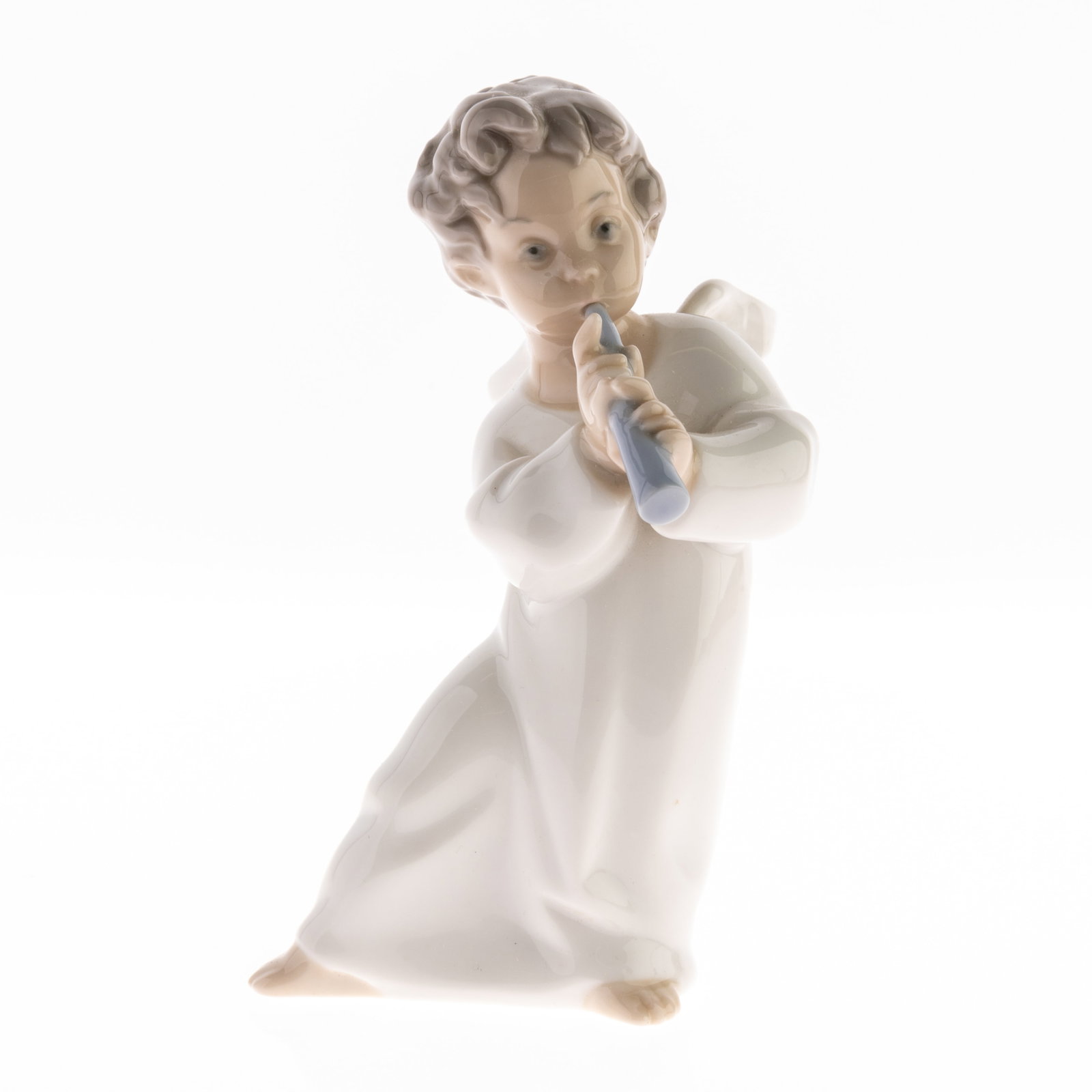 LLADRO PORCELAIN CERAMIC FIGURE: From a collection of Wedgwood and other selected ceramic/porcelain objects. Kindly examine all photographs provided in this listing or ask for a condition report. All items offered are in generally go