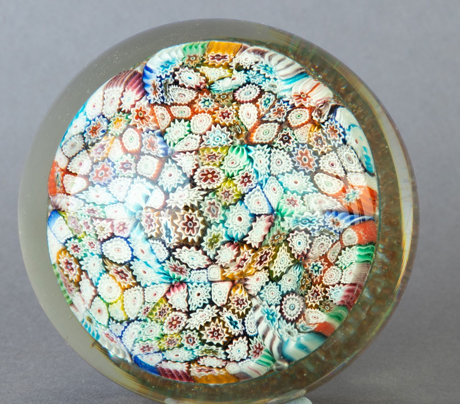 SCOTTISH PERTHSHIRE MILLEFIORI GLASS PAPERWEIGHT IN MANNER OF MURANO (1 of 1)