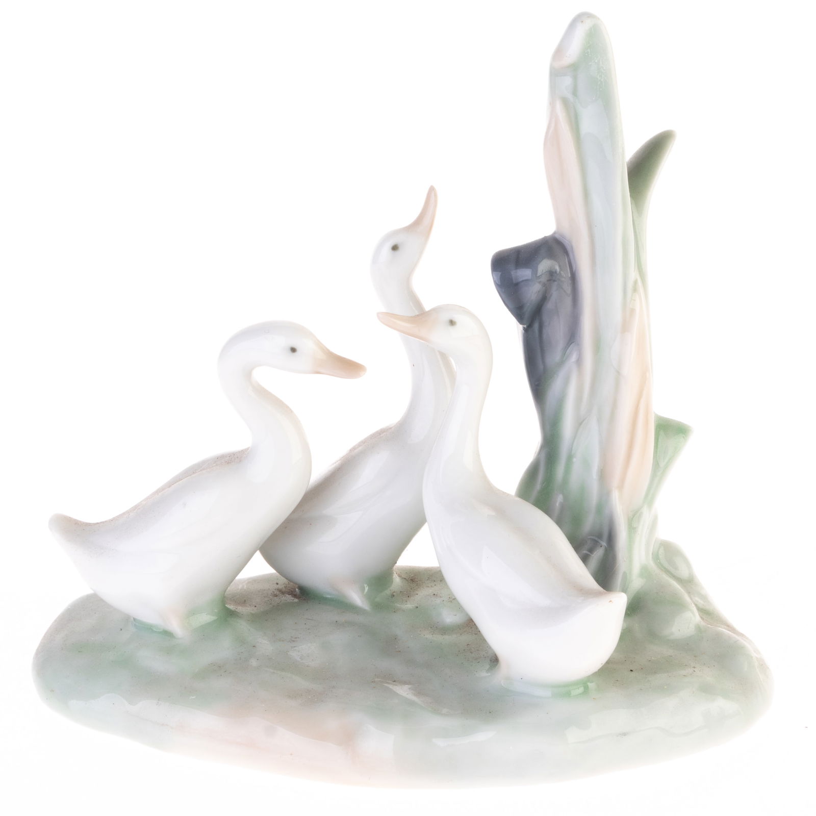 LLADRO STYLE PORCELAIN CERAMIC FIGURE GROUP (1 of 3)