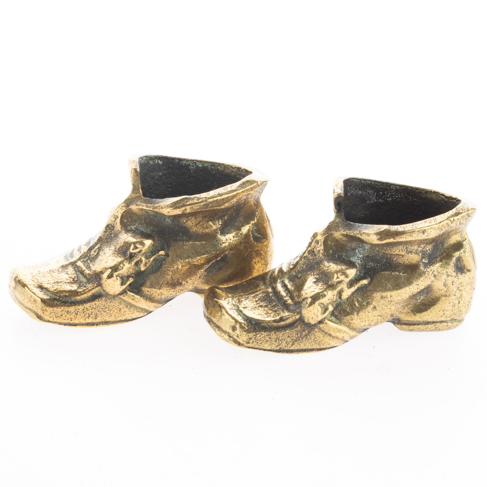 ANTIQUE VICTORIAN NOVELTY SET OF BRASS MATCH STRIKER SHOES (1 of 4)